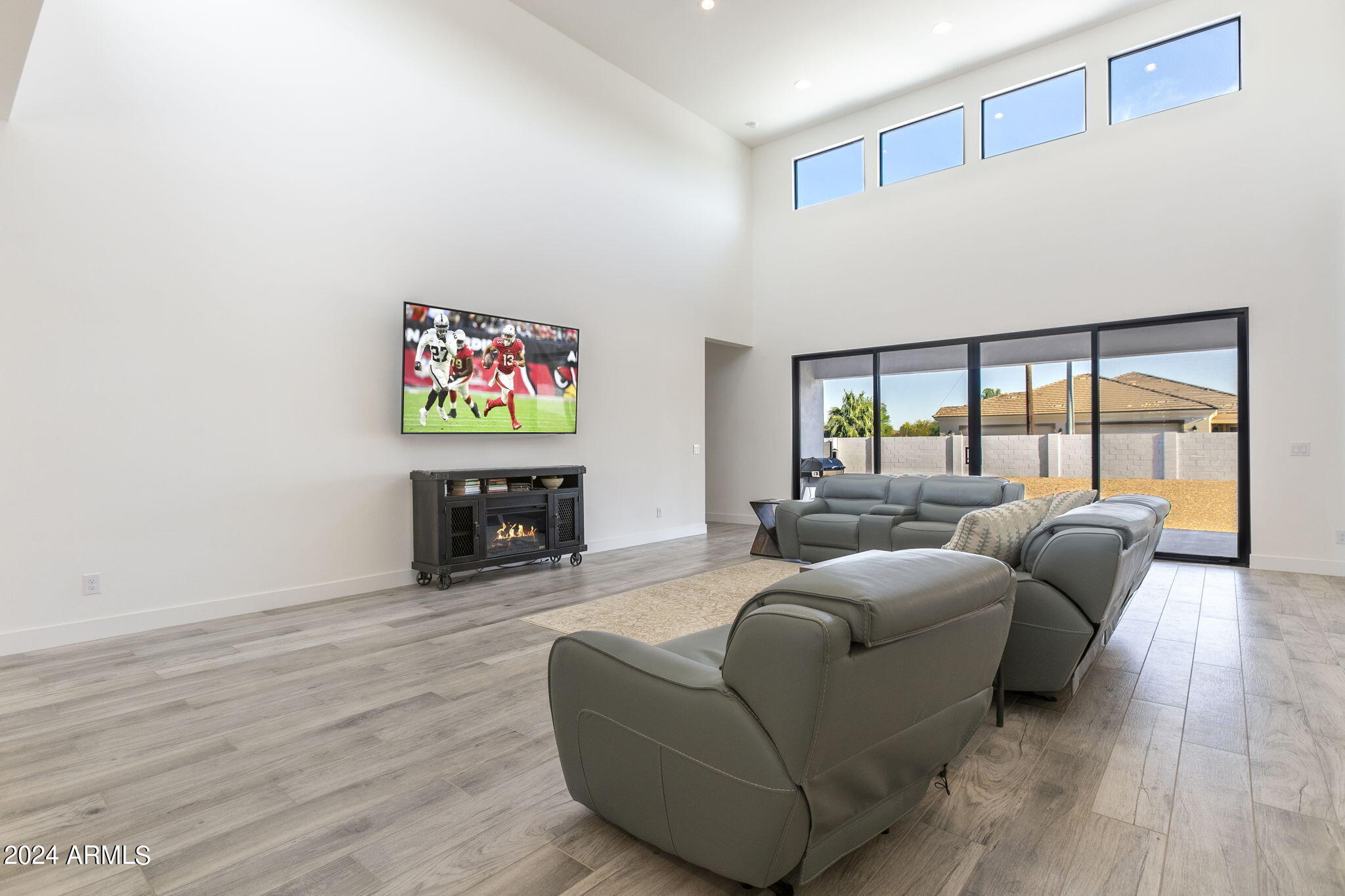 3311 W DESERT DAWN Drive