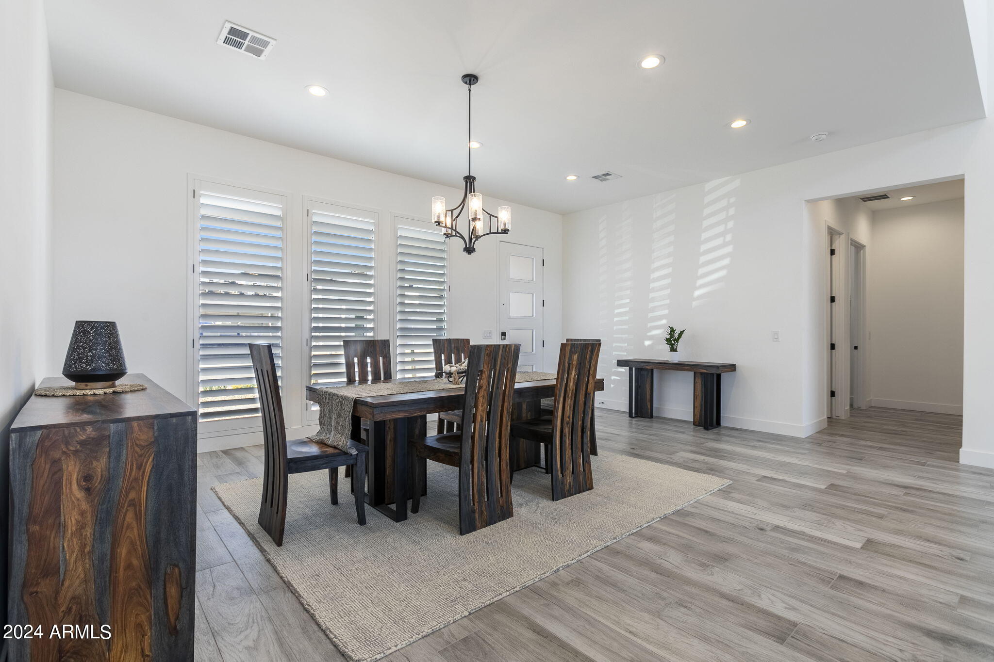 3311 W DESERT DAWN Drive