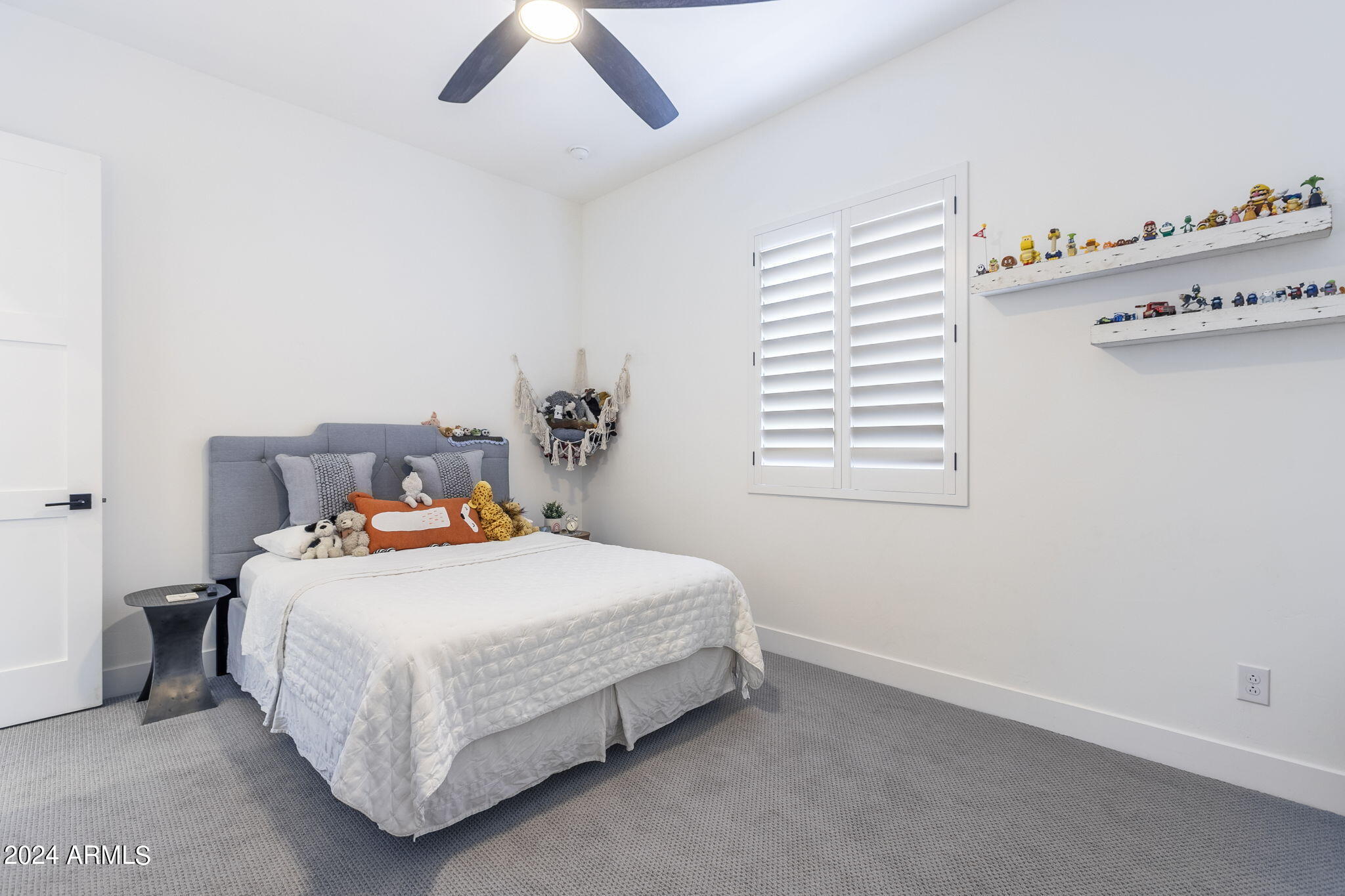 3311 W DESERT DAWN Drive