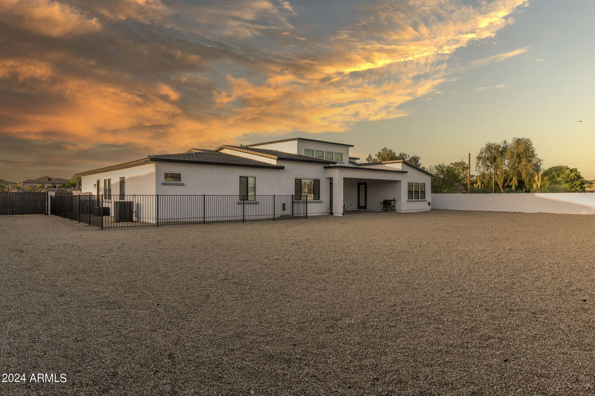 3311 W DESERT DAWN Drive