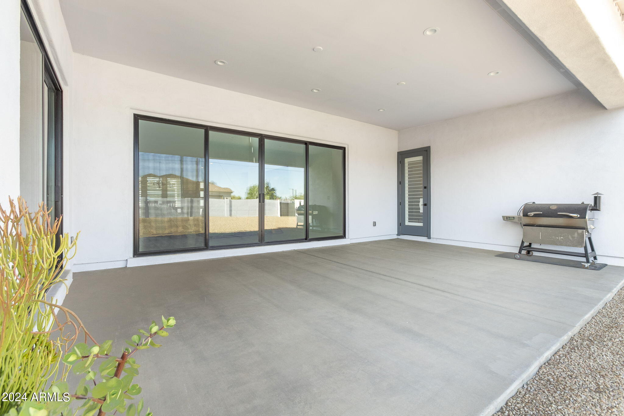 3311 W DESERT DAWN Drive