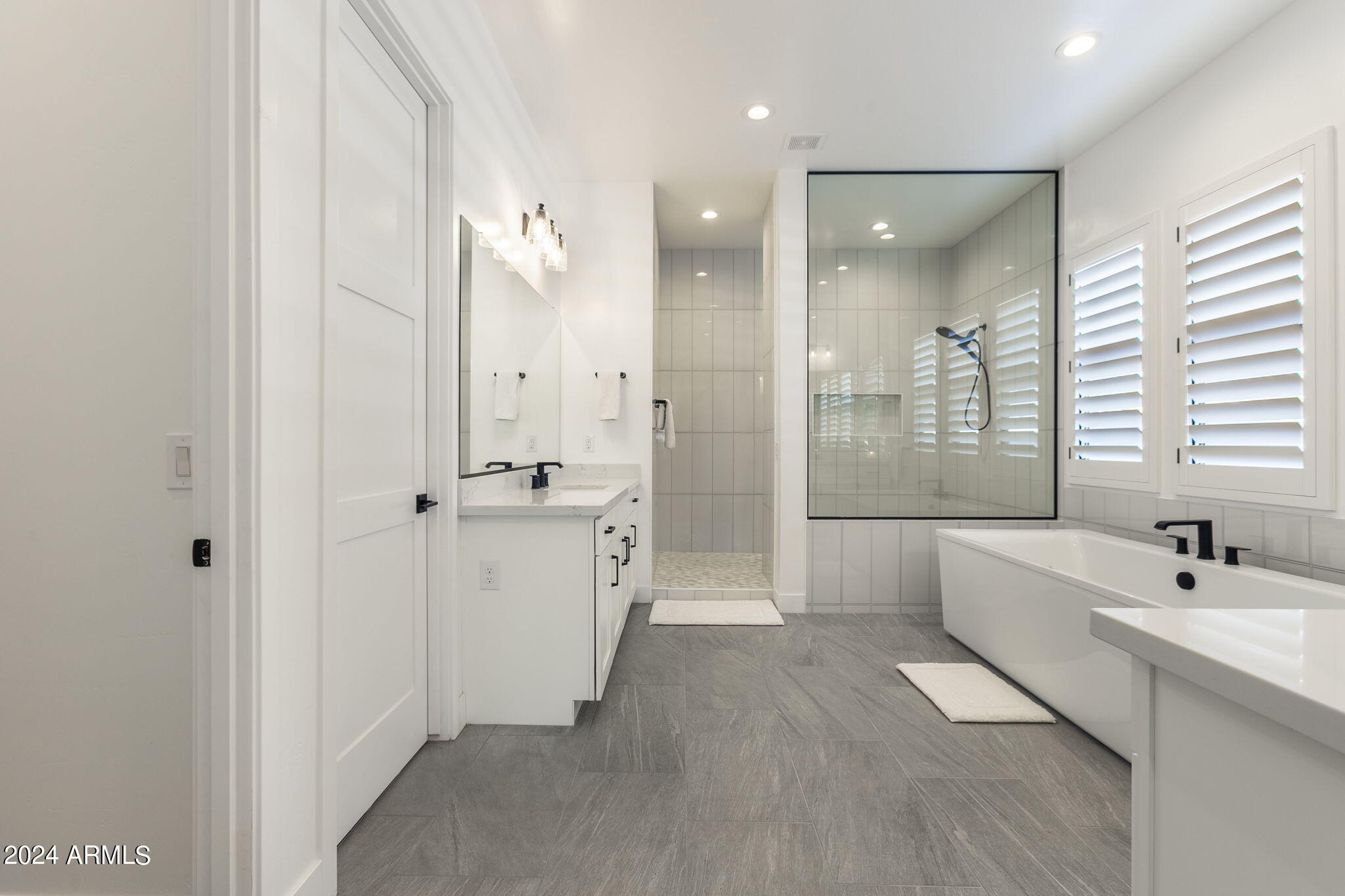 3311 W DESERT DAWN Drive