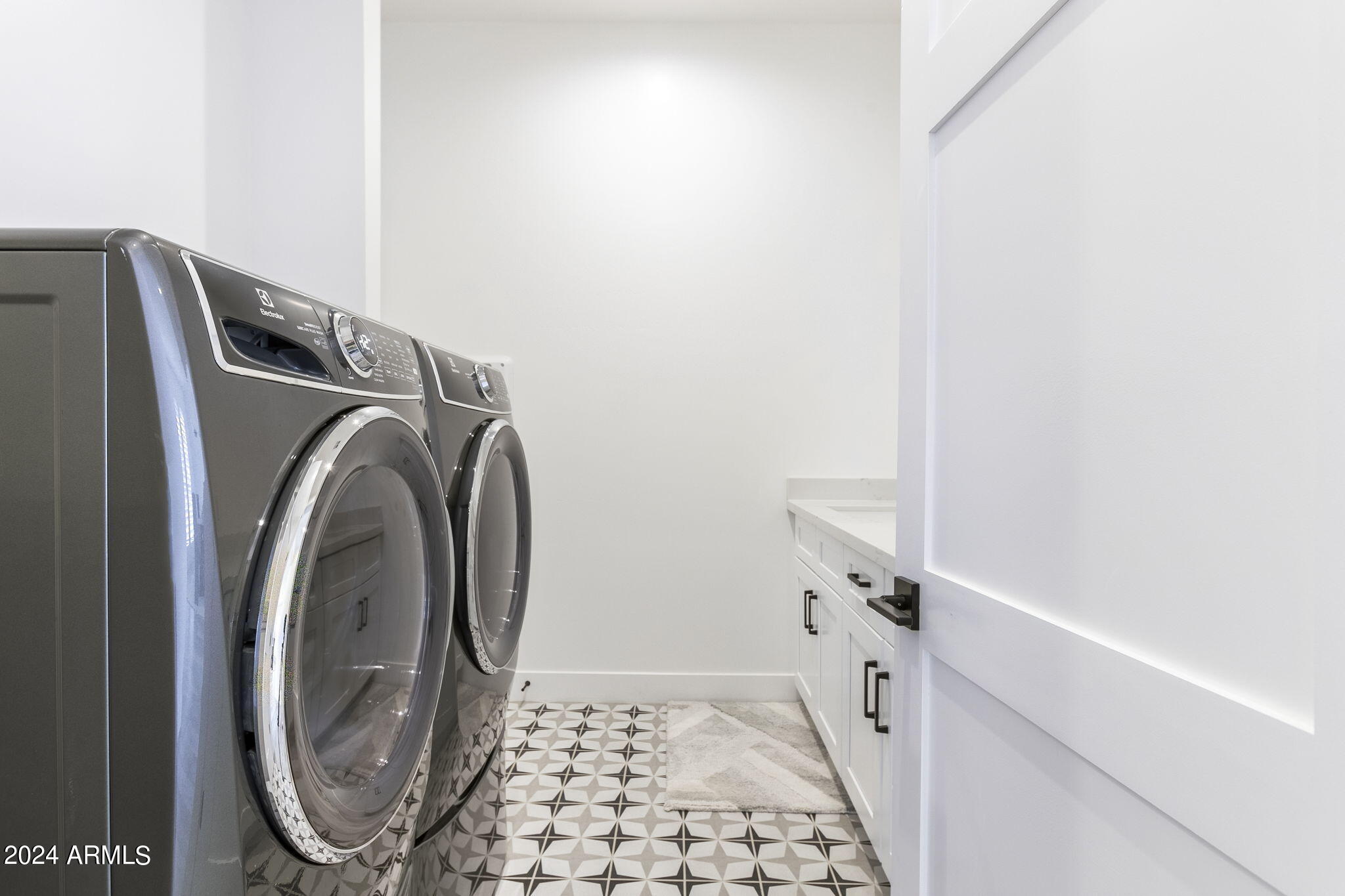 3311 W DESERT DAWN Drive