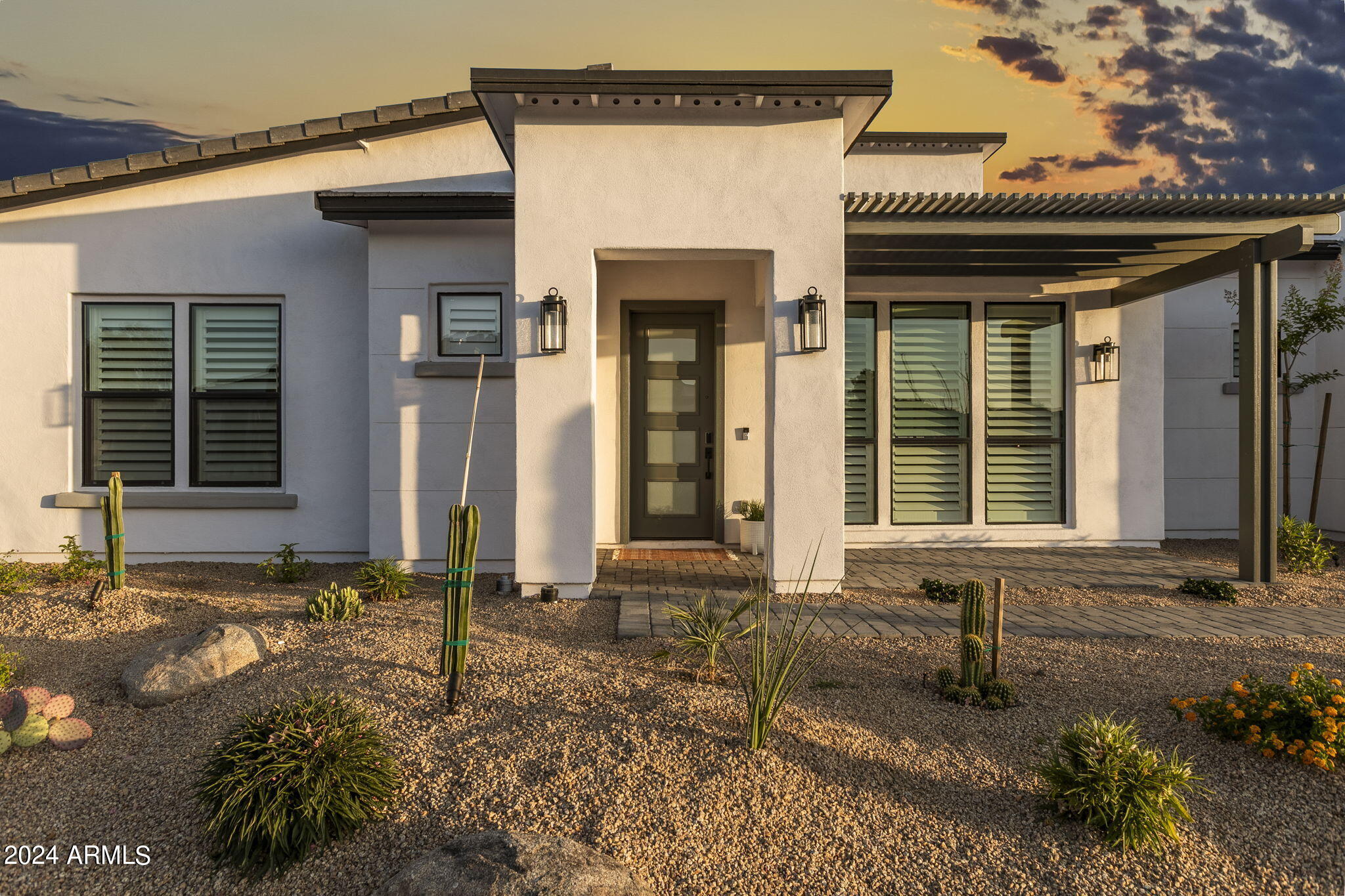 3311 W DESERT DAWN Drive