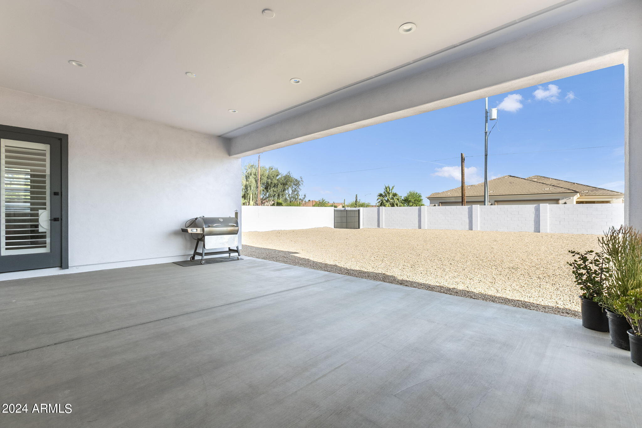 3311 W DESERT DAWN Drive