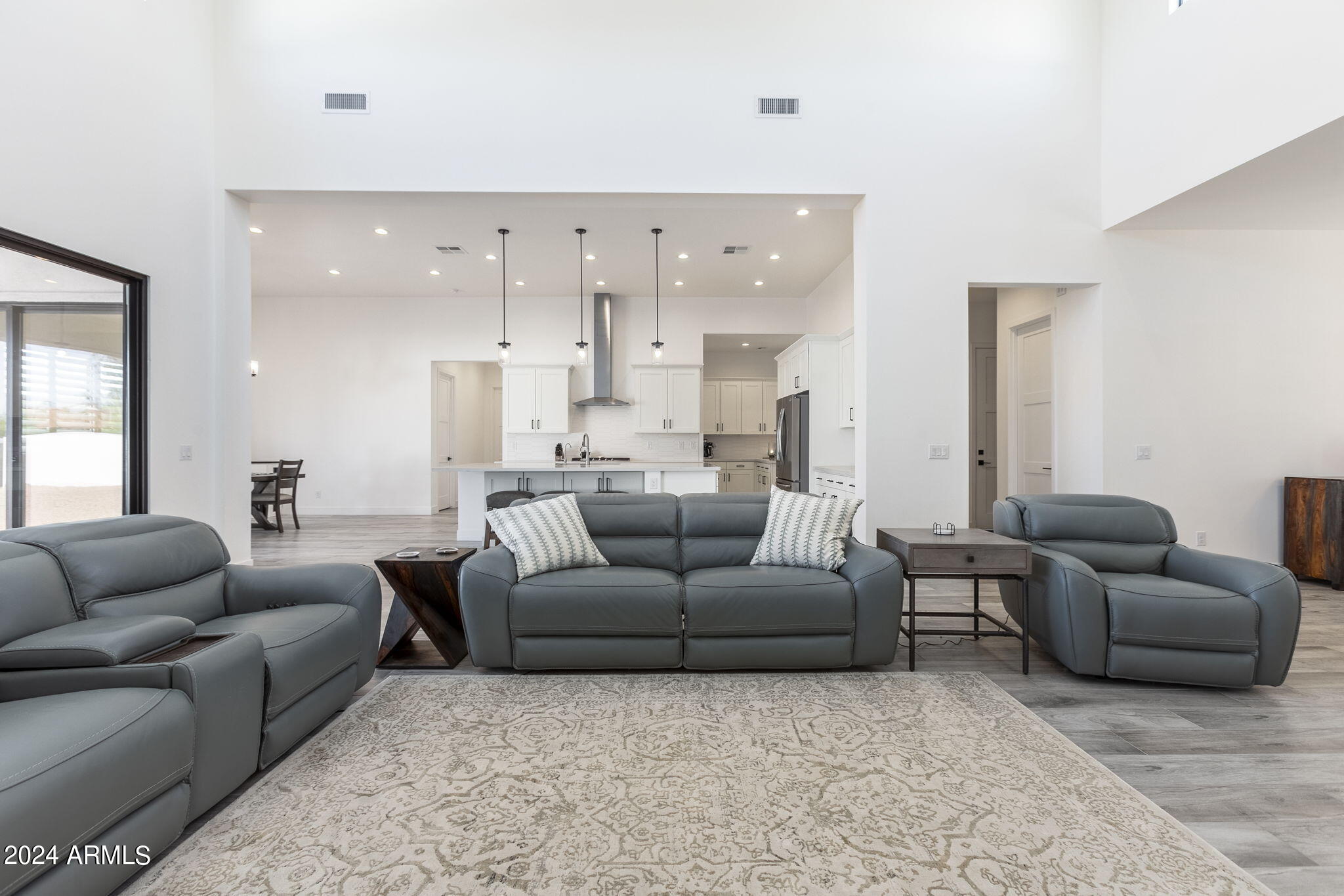 3311 W DESERT DAWN Drive