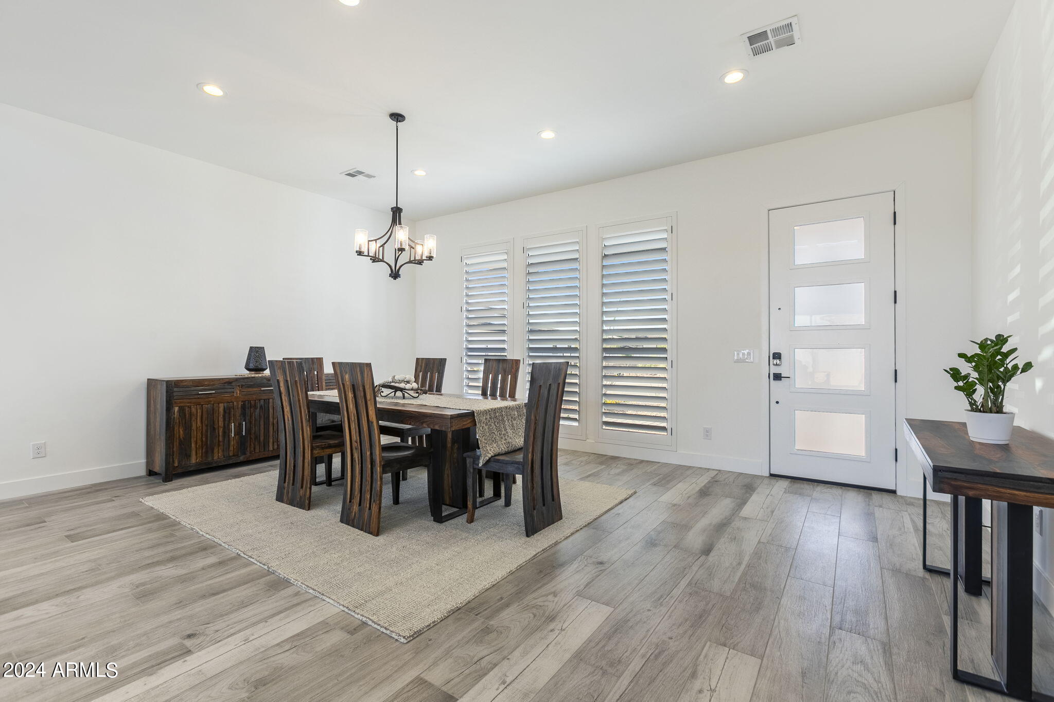 3311 W DESERT DAWN Drive