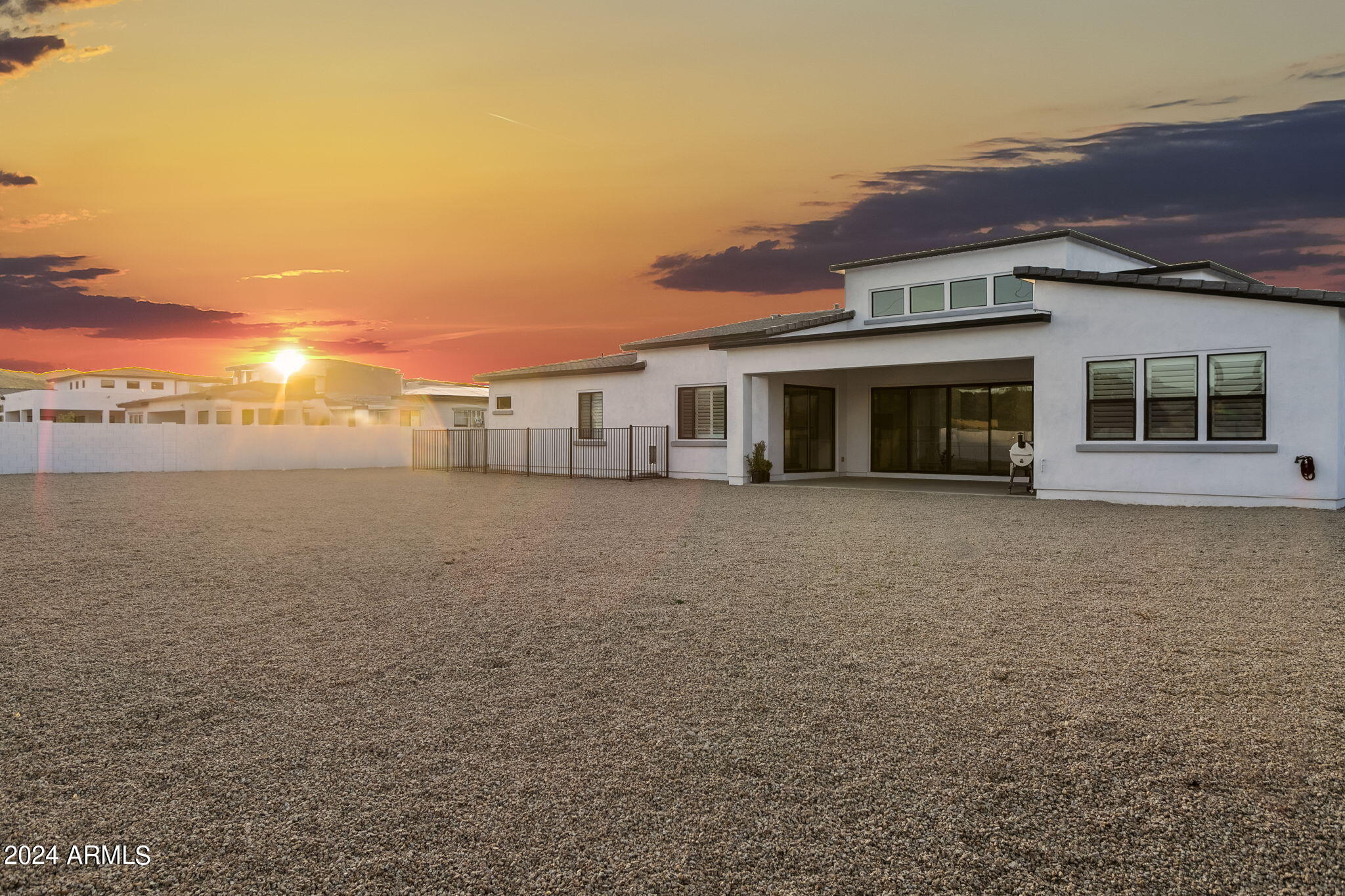 3311 W DESERT DAWN Drive