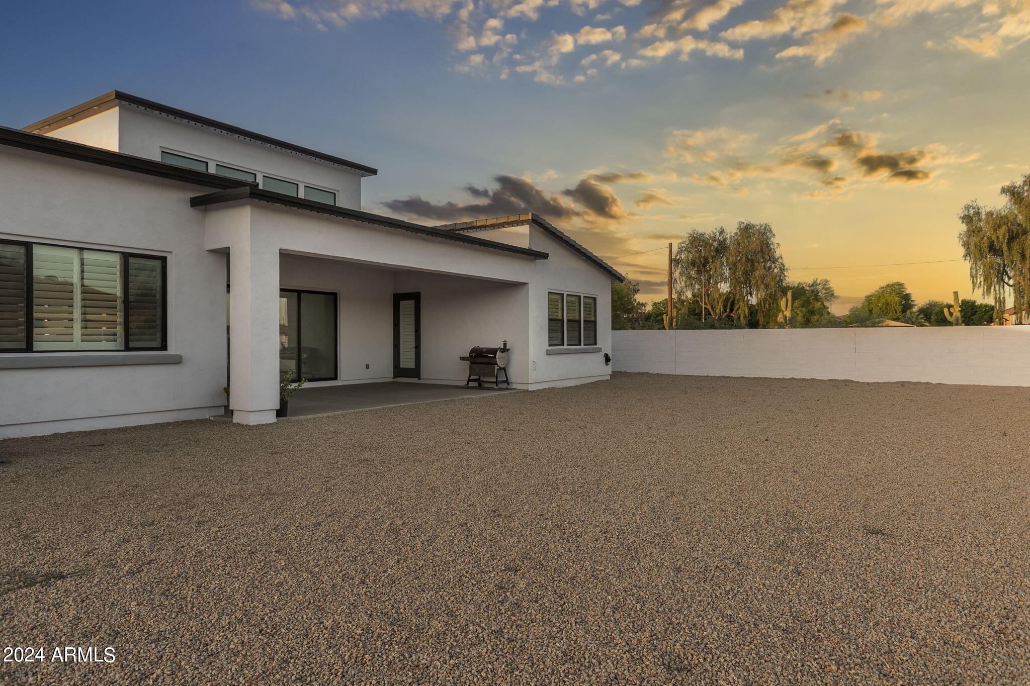 3311 W DESERT DAWN Drive