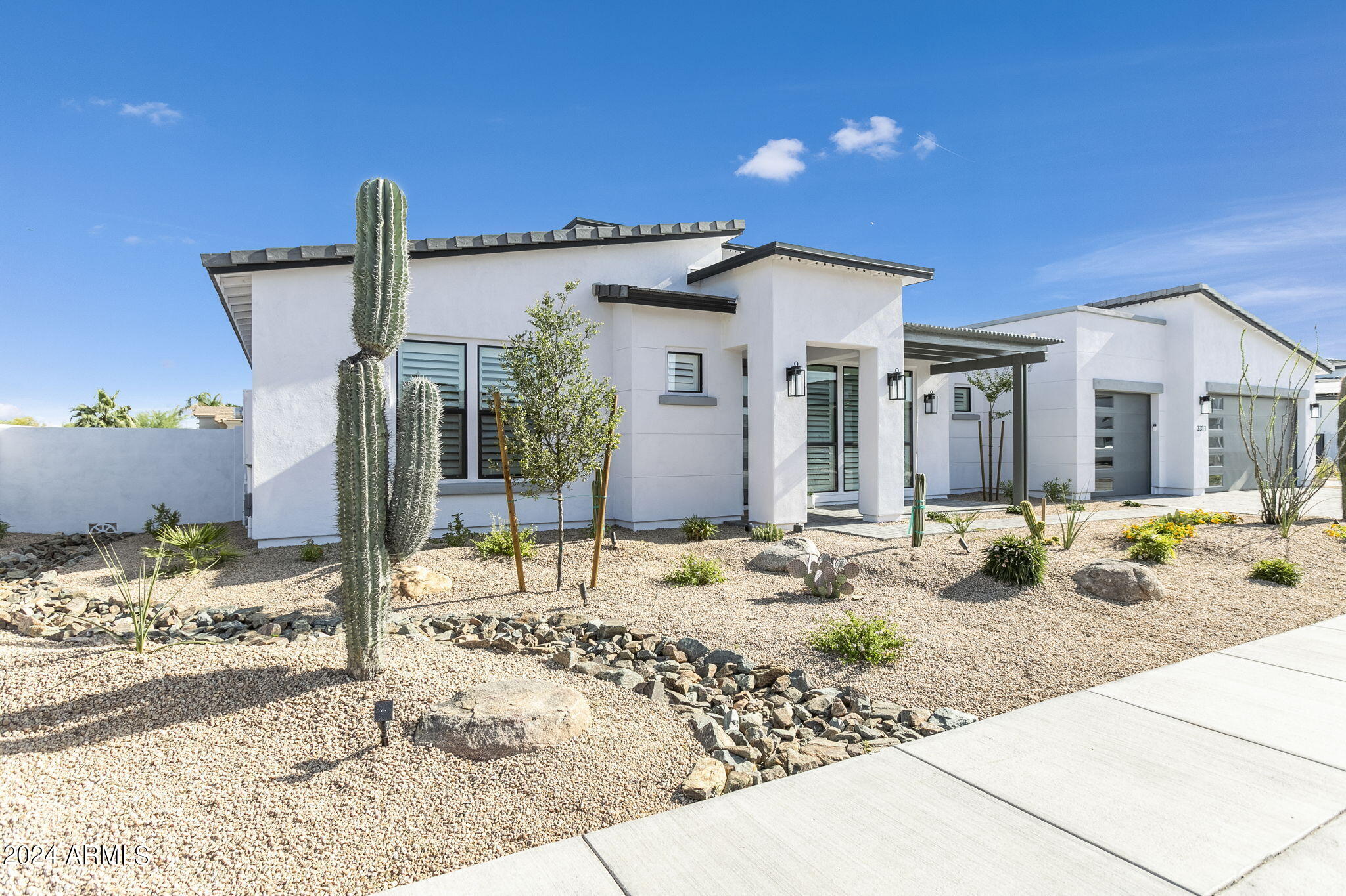 3311 W DESERT DAWN Drive