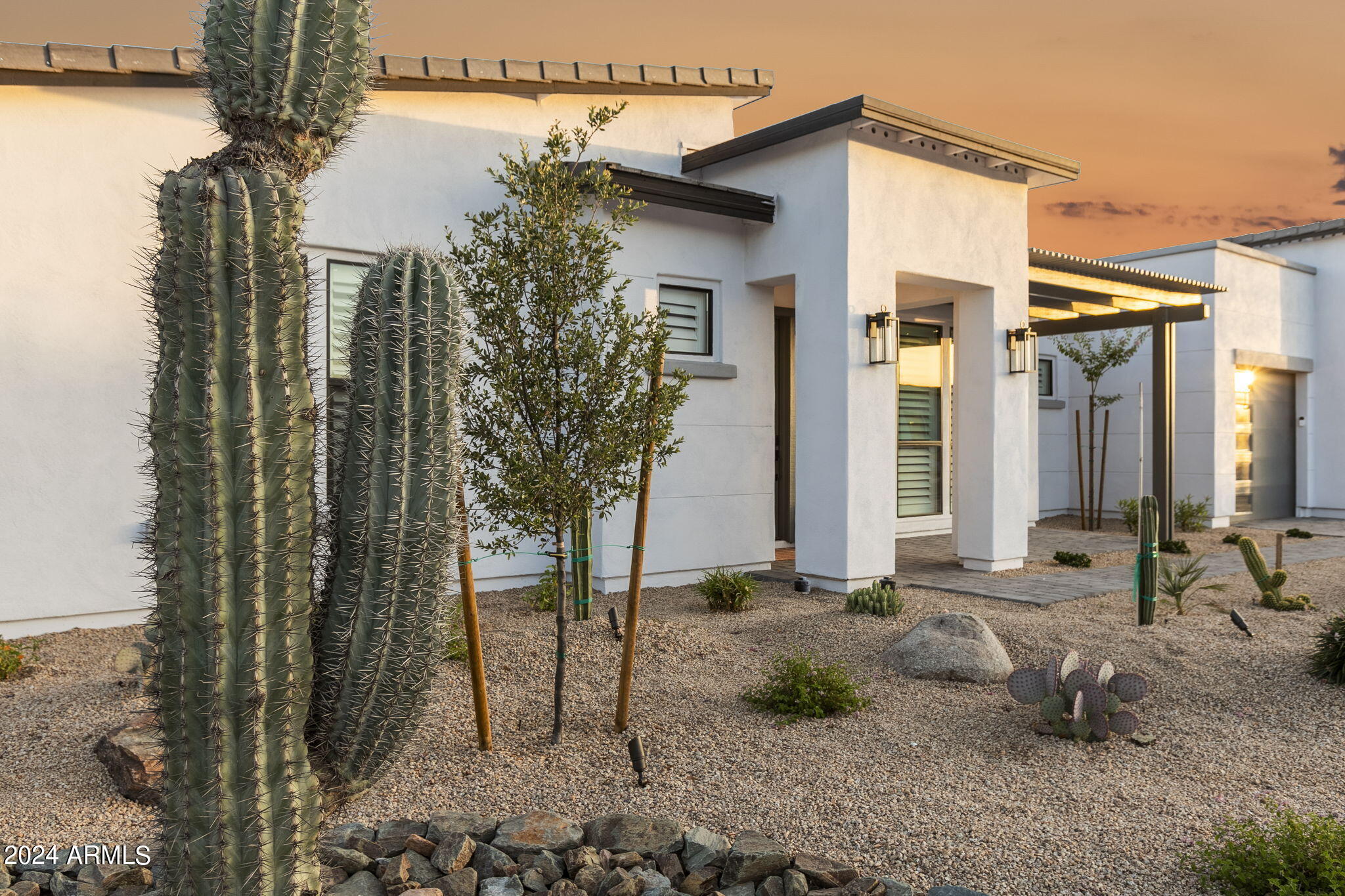 3311 W DESERT DAWN Drive