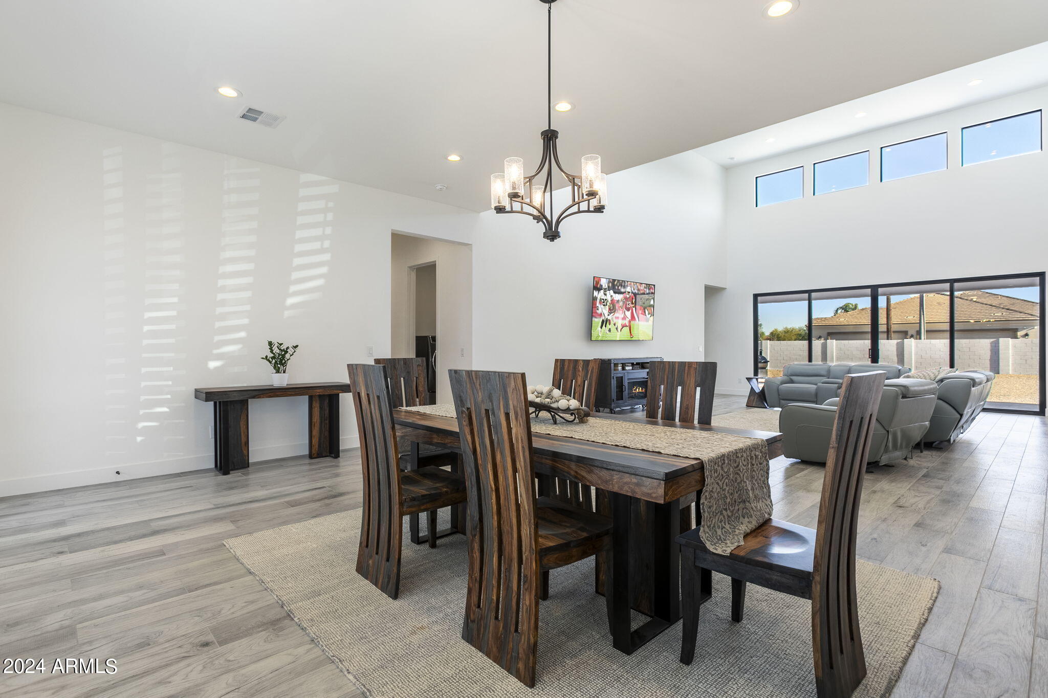 3311 W DESERT DAWN Drive