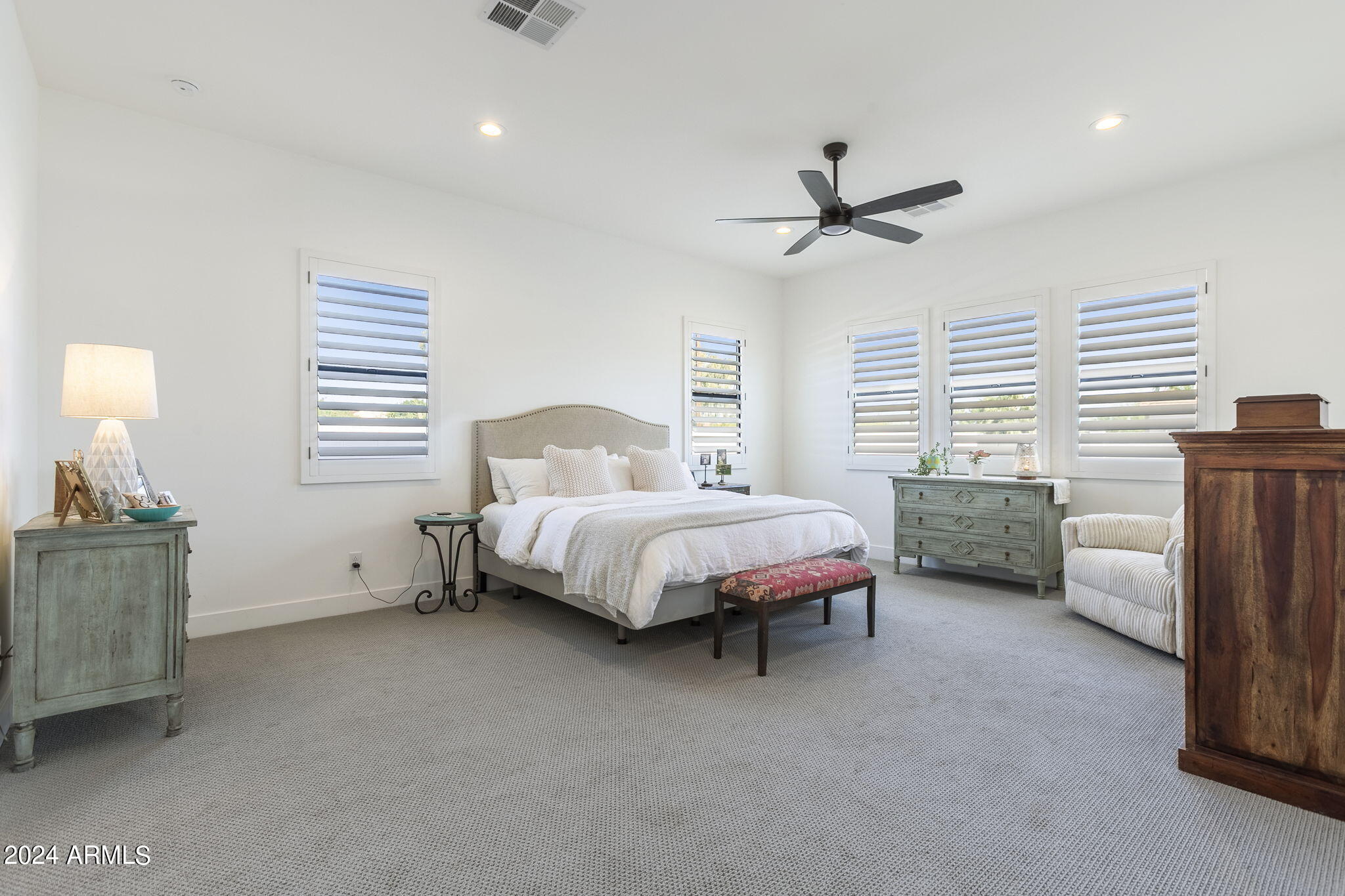 3311 W DESERT DAWN Drive