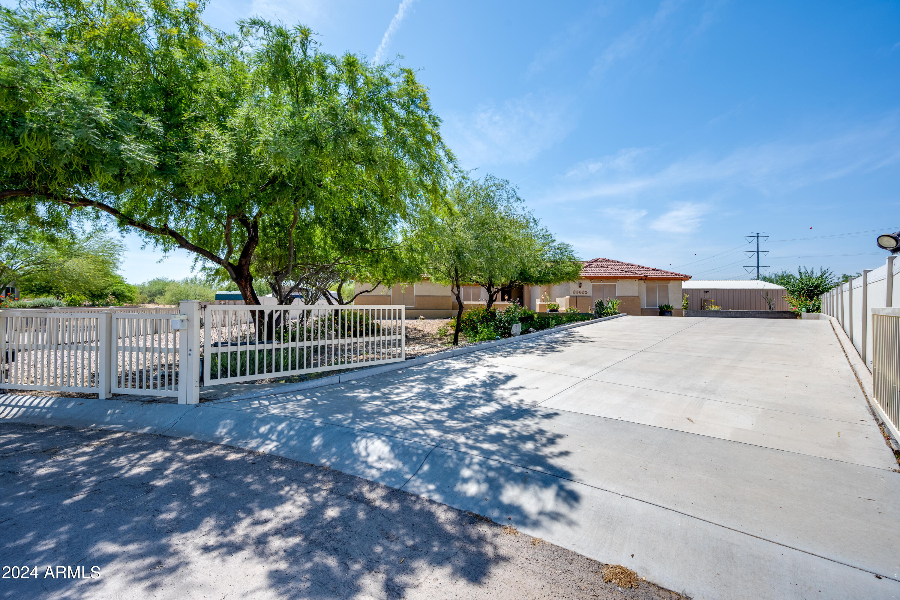 23625 N Bridle Way