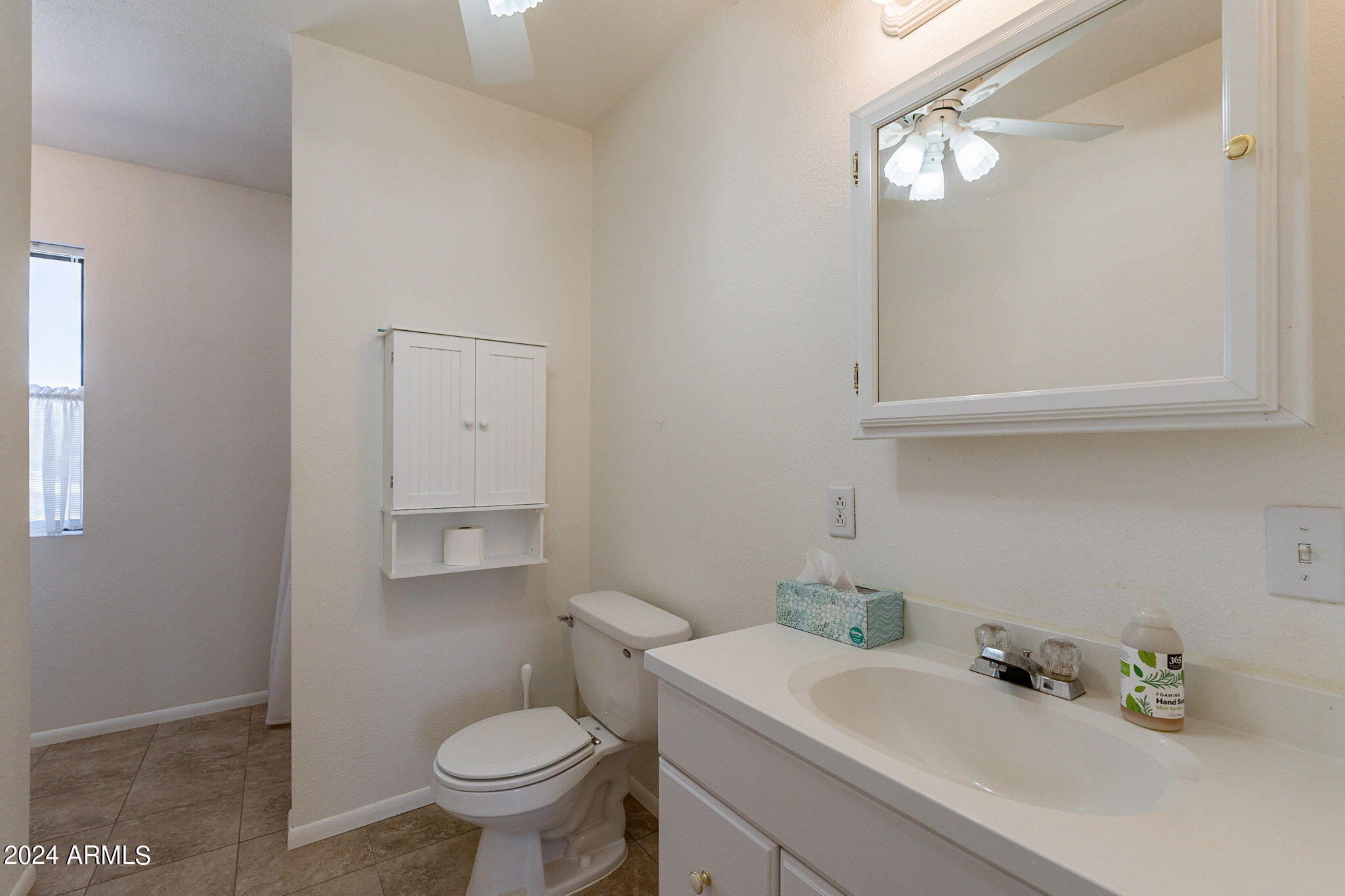 183 W FOREST Place