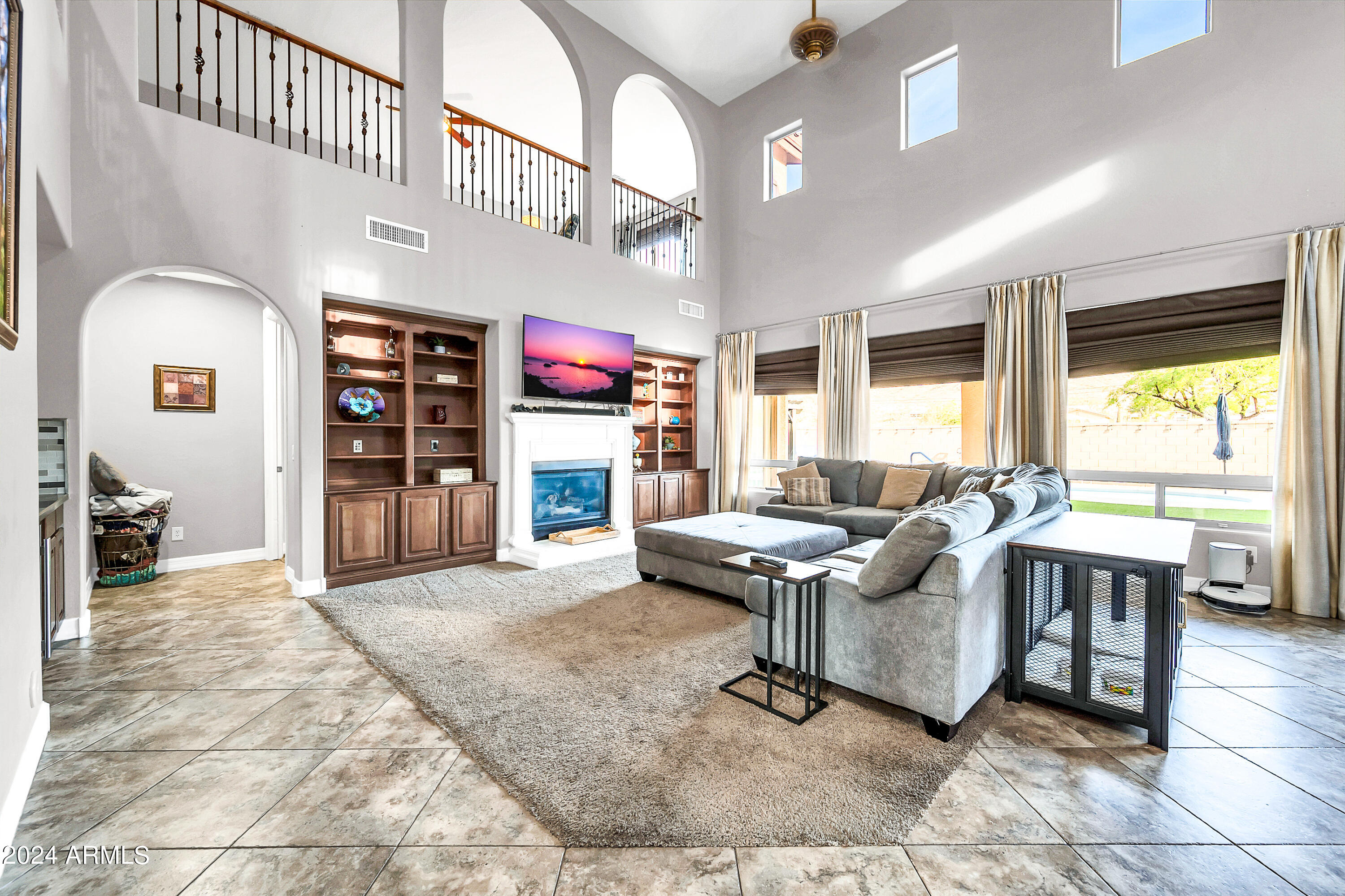 2513 W MINERAL Road