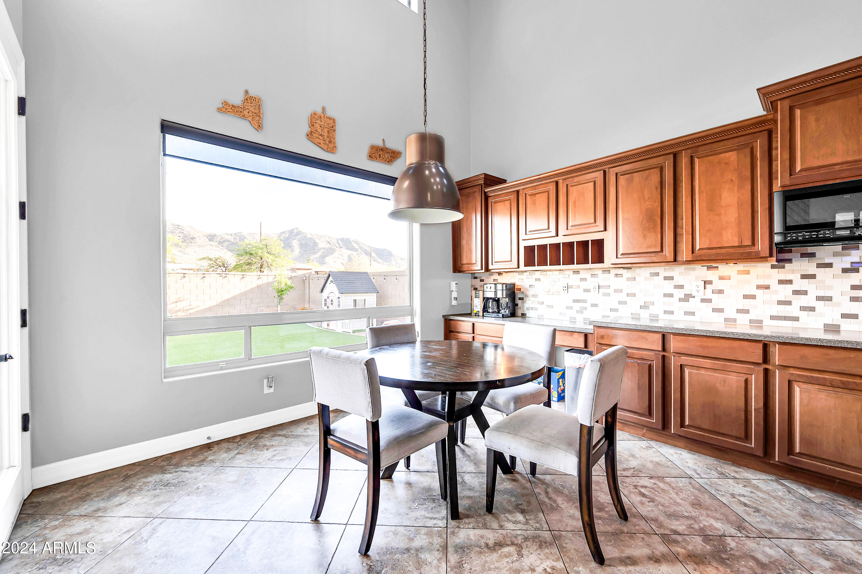 2513 W MINERAL Road