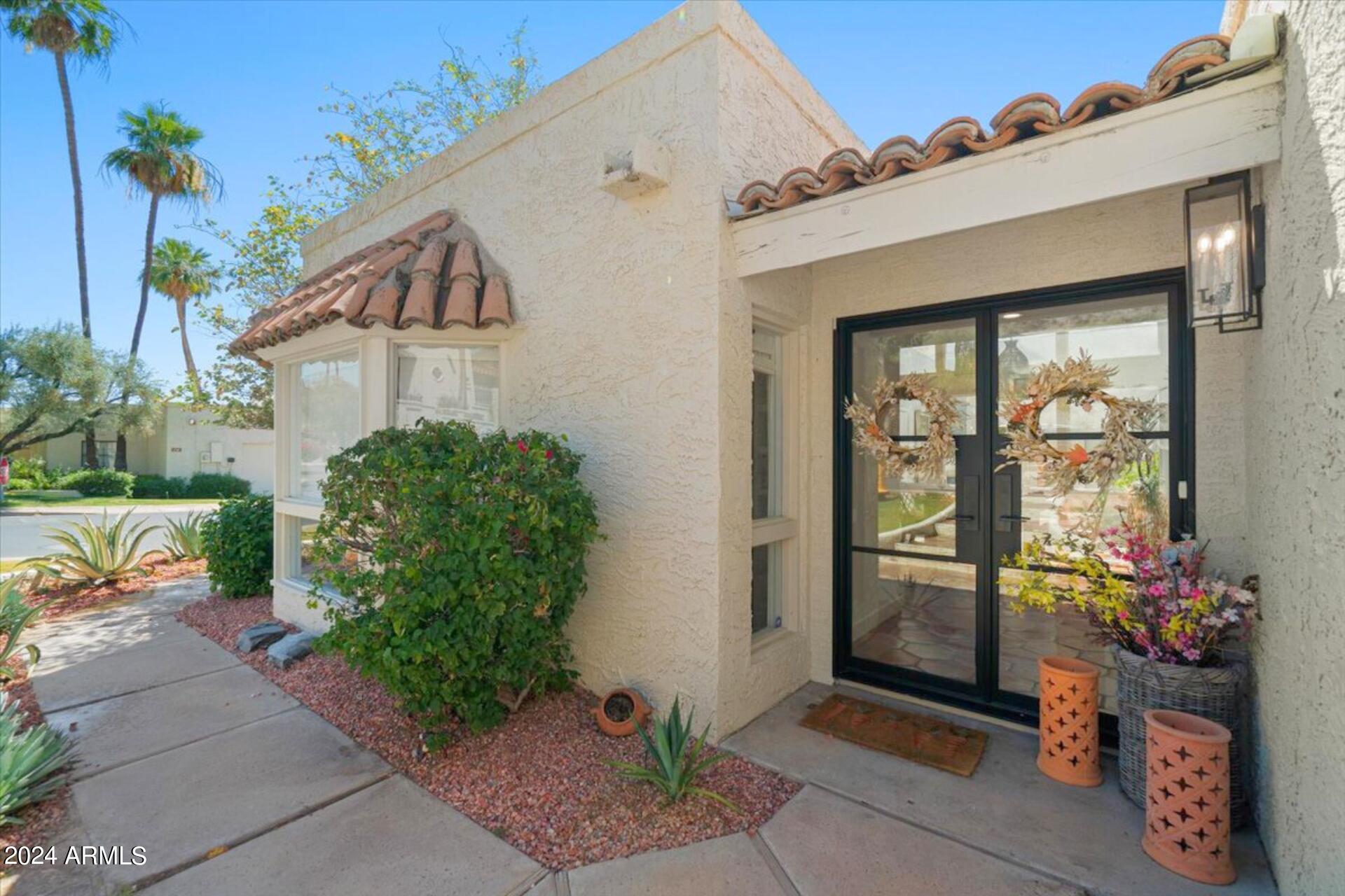 1926 E Winter Drive