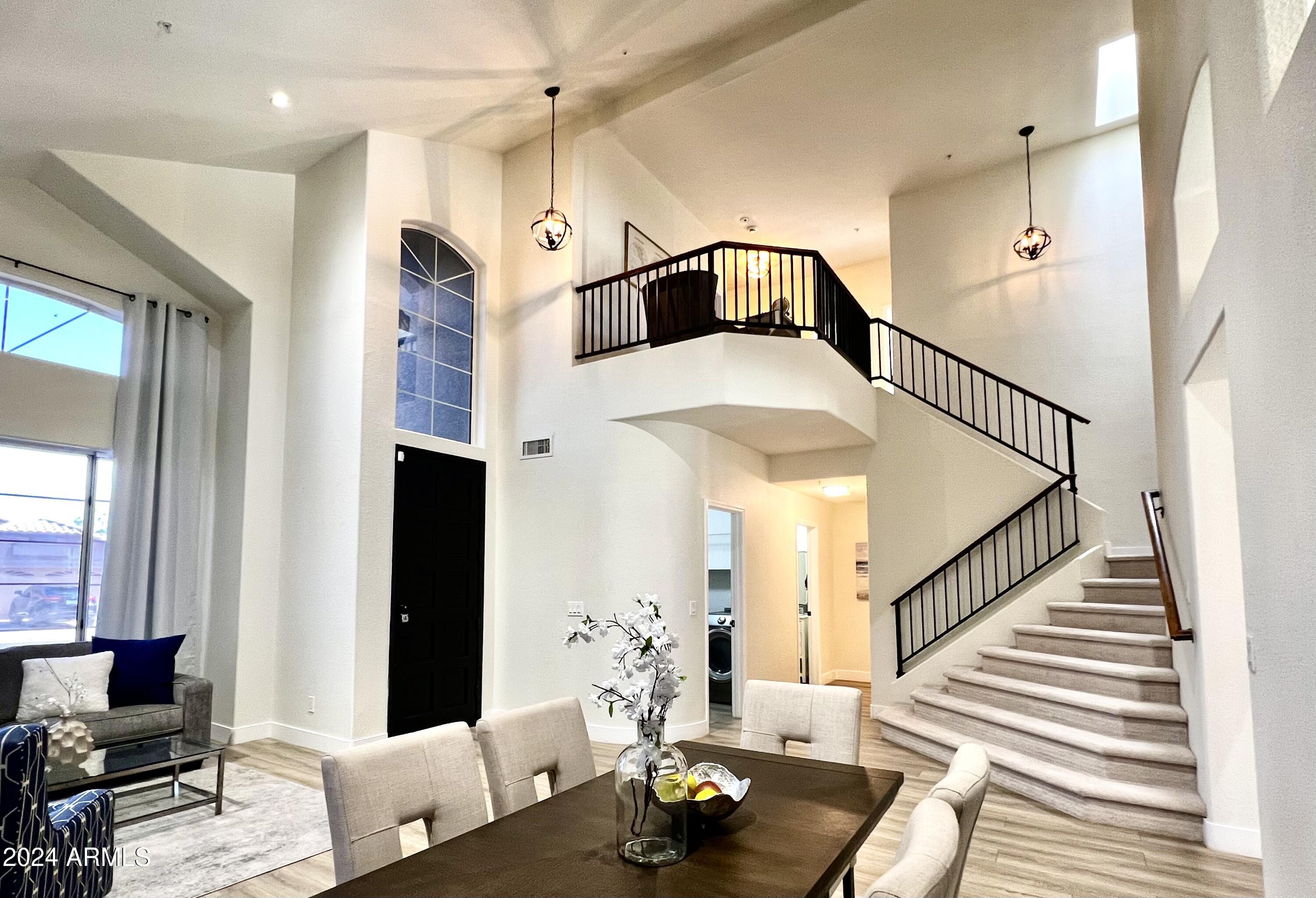 7336 E SAND HILLS Road