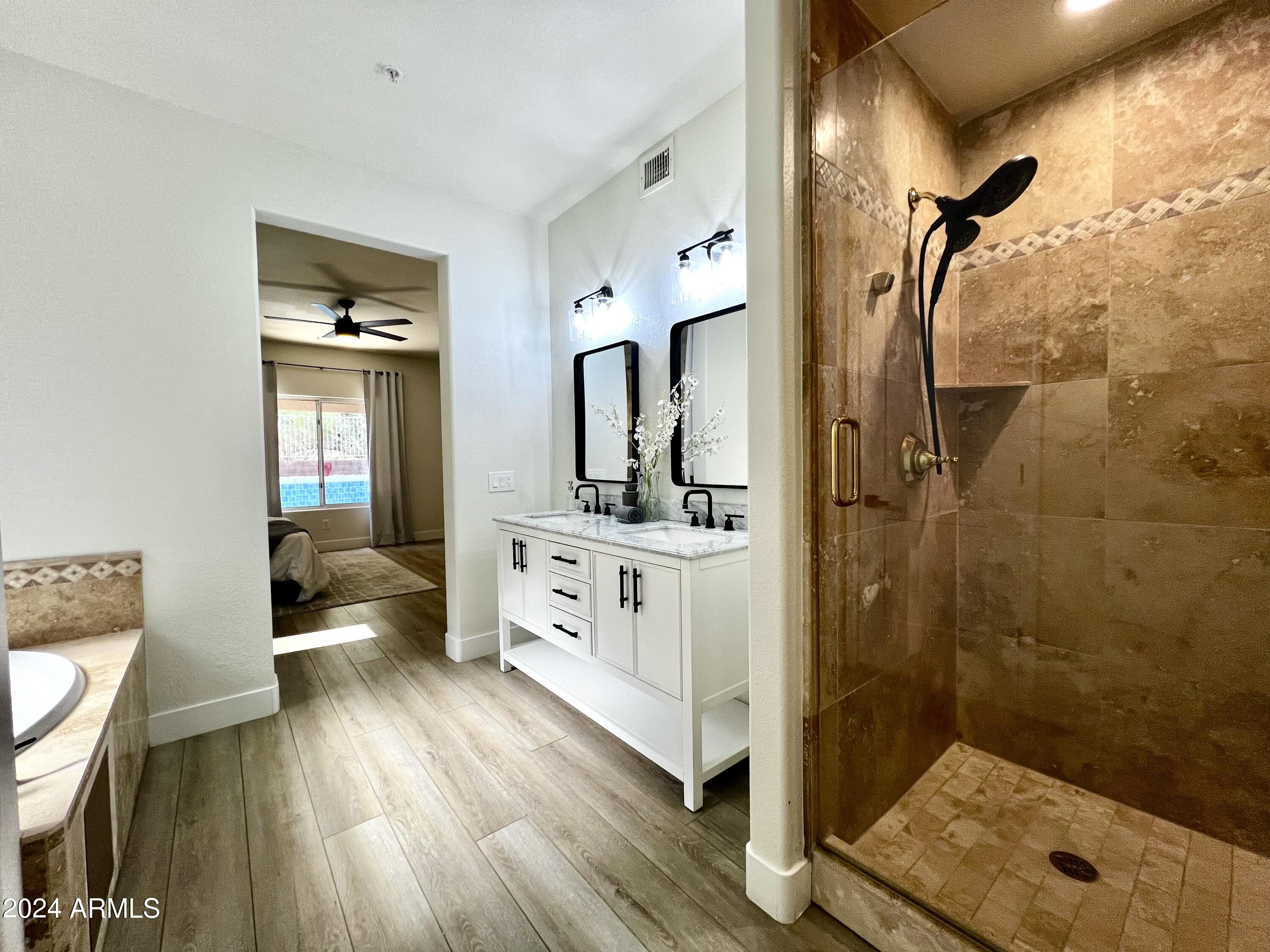 7336 E SAND HILLS Road