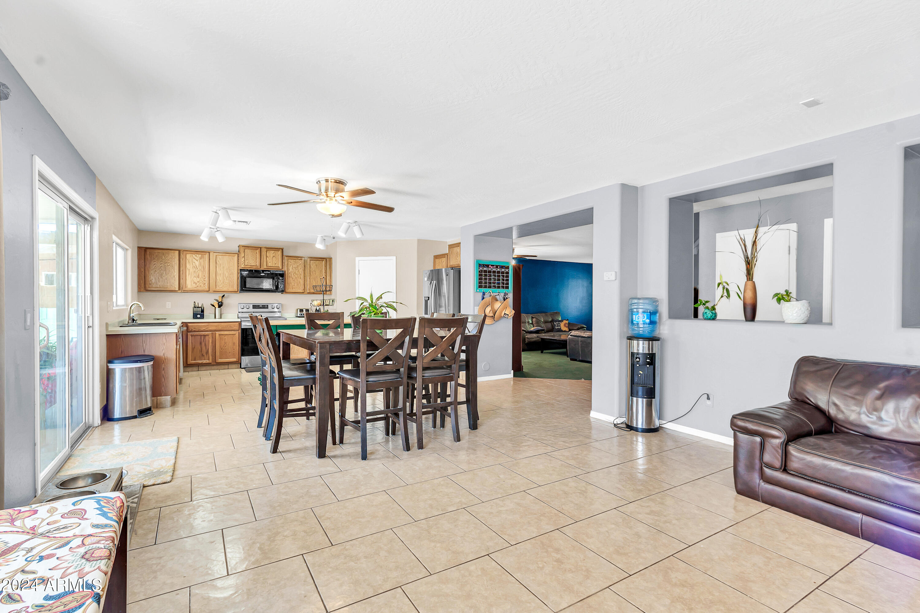 1215 W OCOTILLO Street