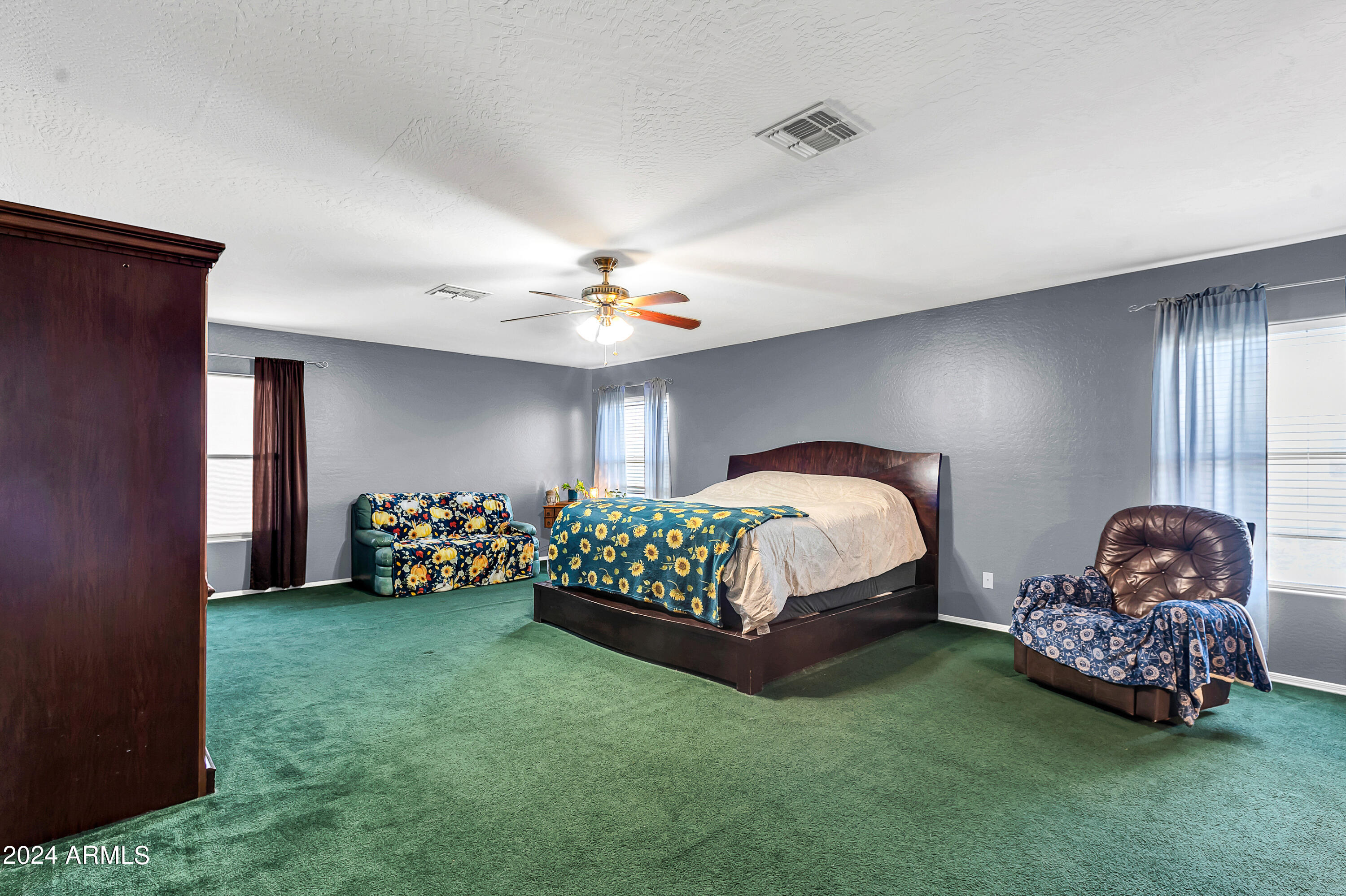 1215 W OCOTILLO Street