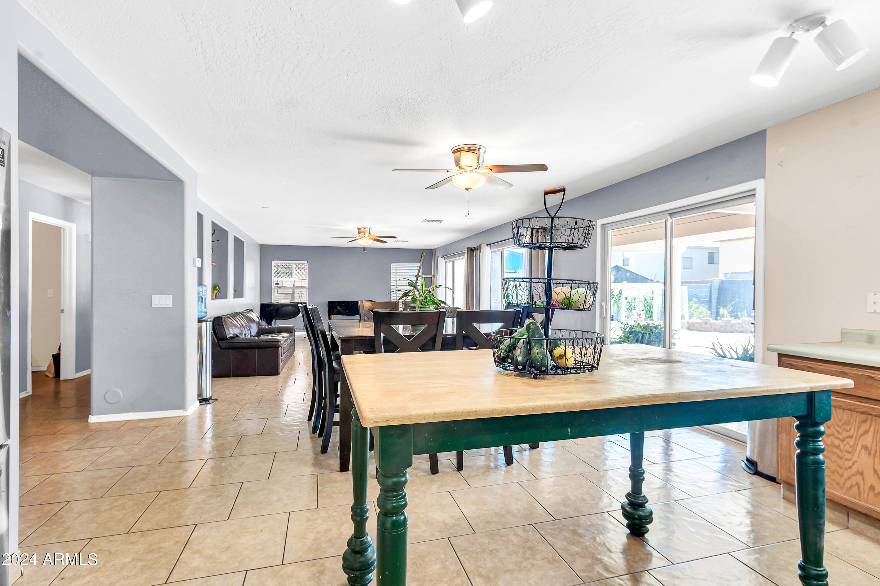 1215 W OCOTILLO Street