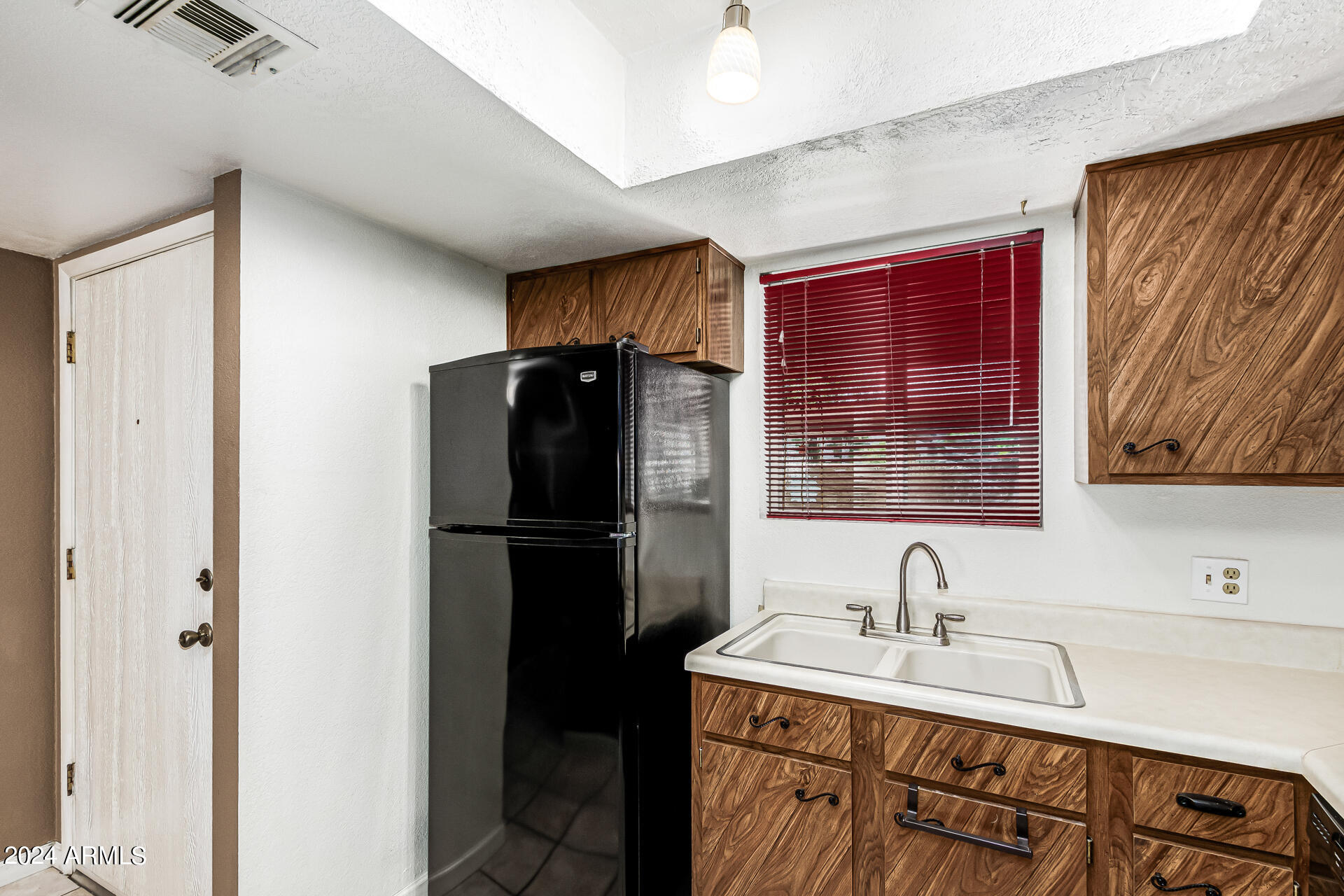 4150 E CACTUS Road # 118