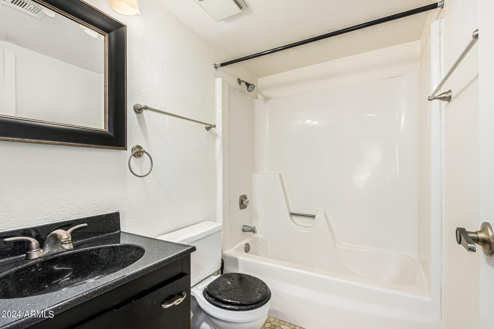 4150 E CACTUS Road # 118