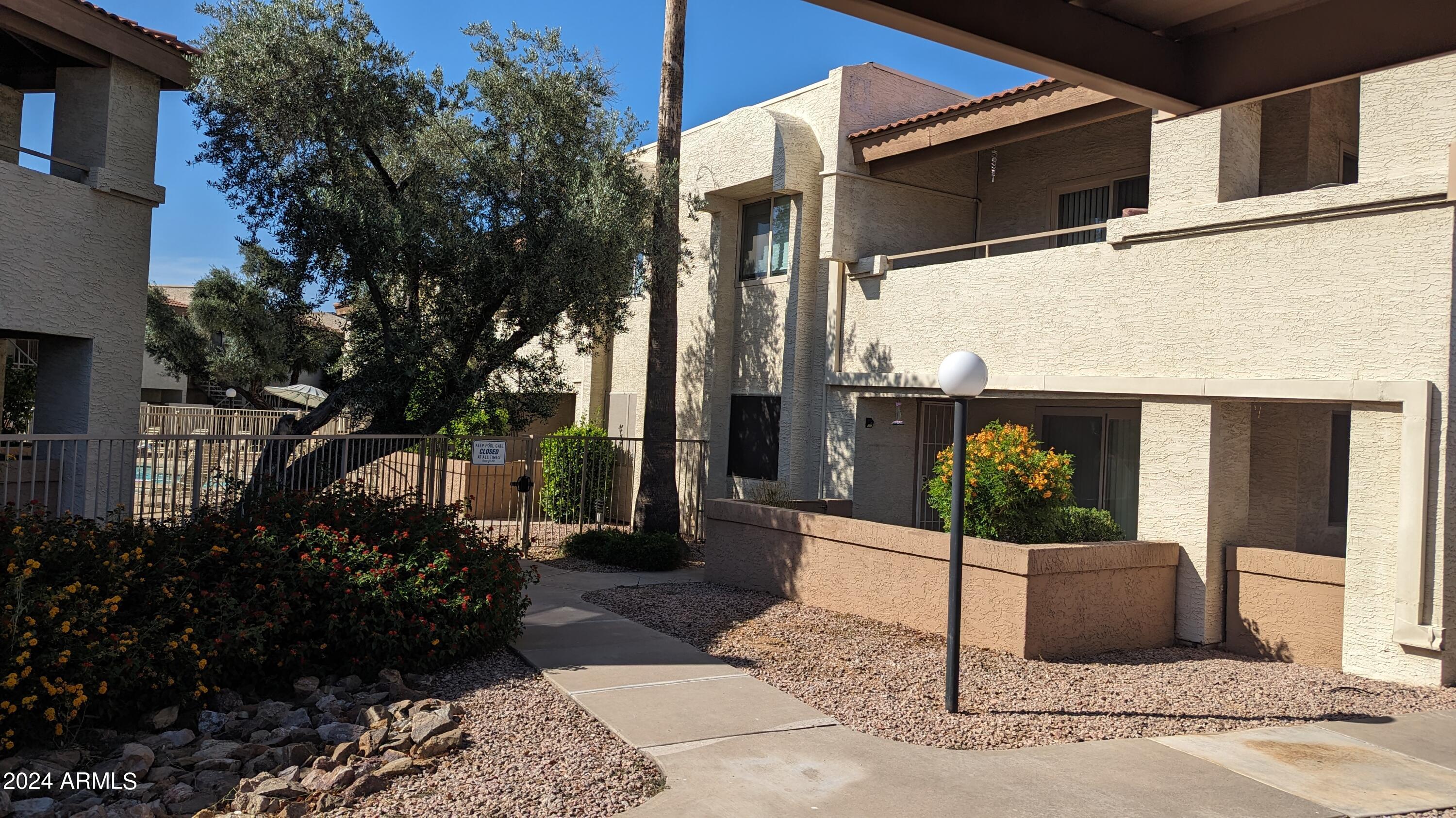 4150 E CACTUS Road # 118