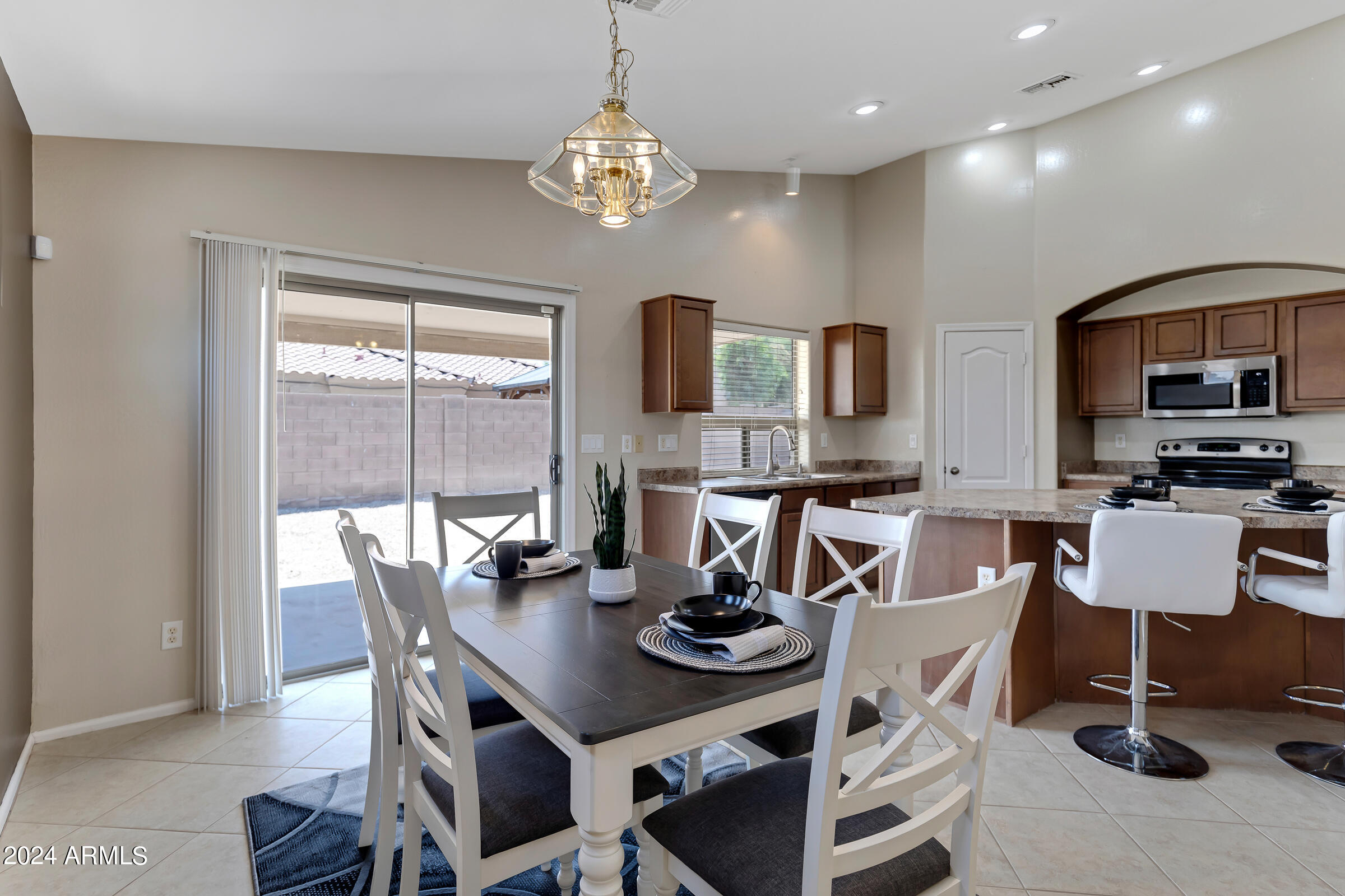 10435 W SOUTHGATE Avenue