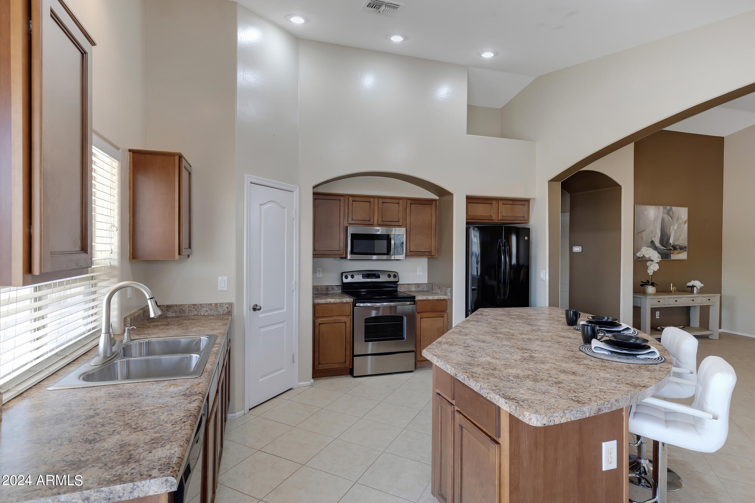 10435 W SOUTHGATE Avenue