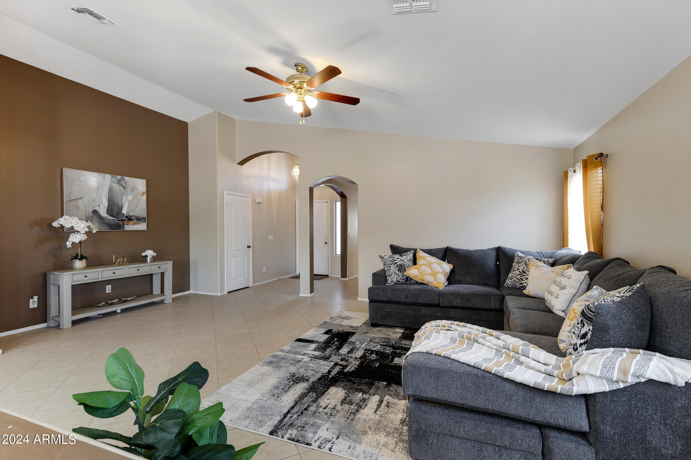 10435 W SOUTHGATE Avenue