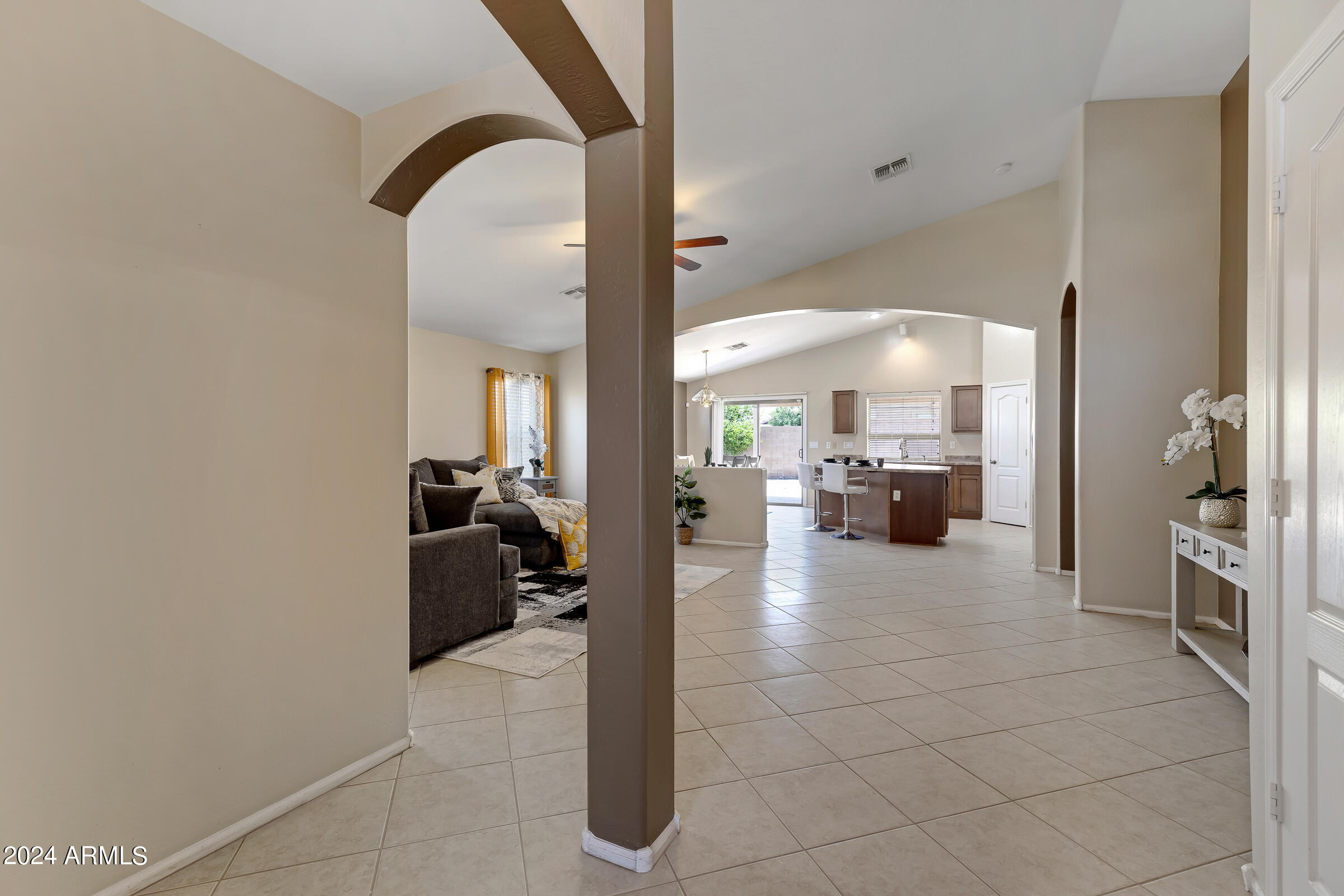 10435 W SOUTHGATE Avenue