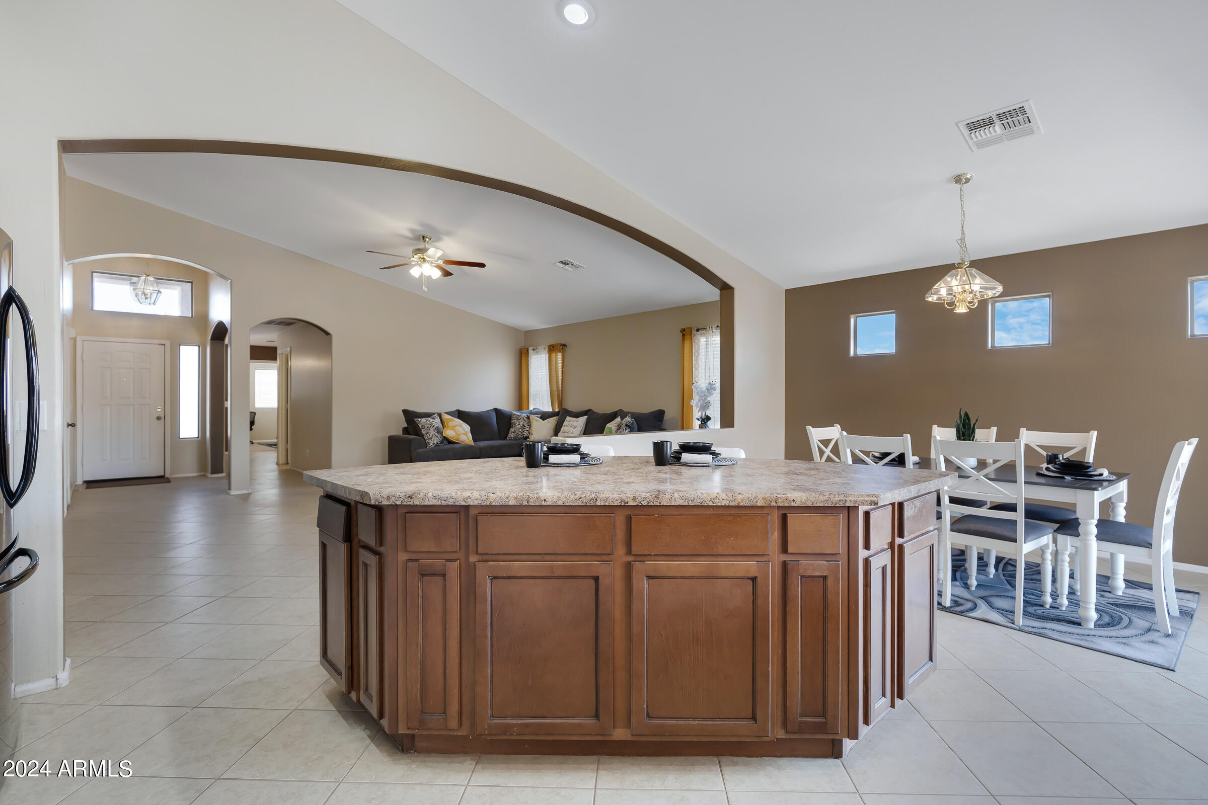 10435 W SOUTHGATE Avenue