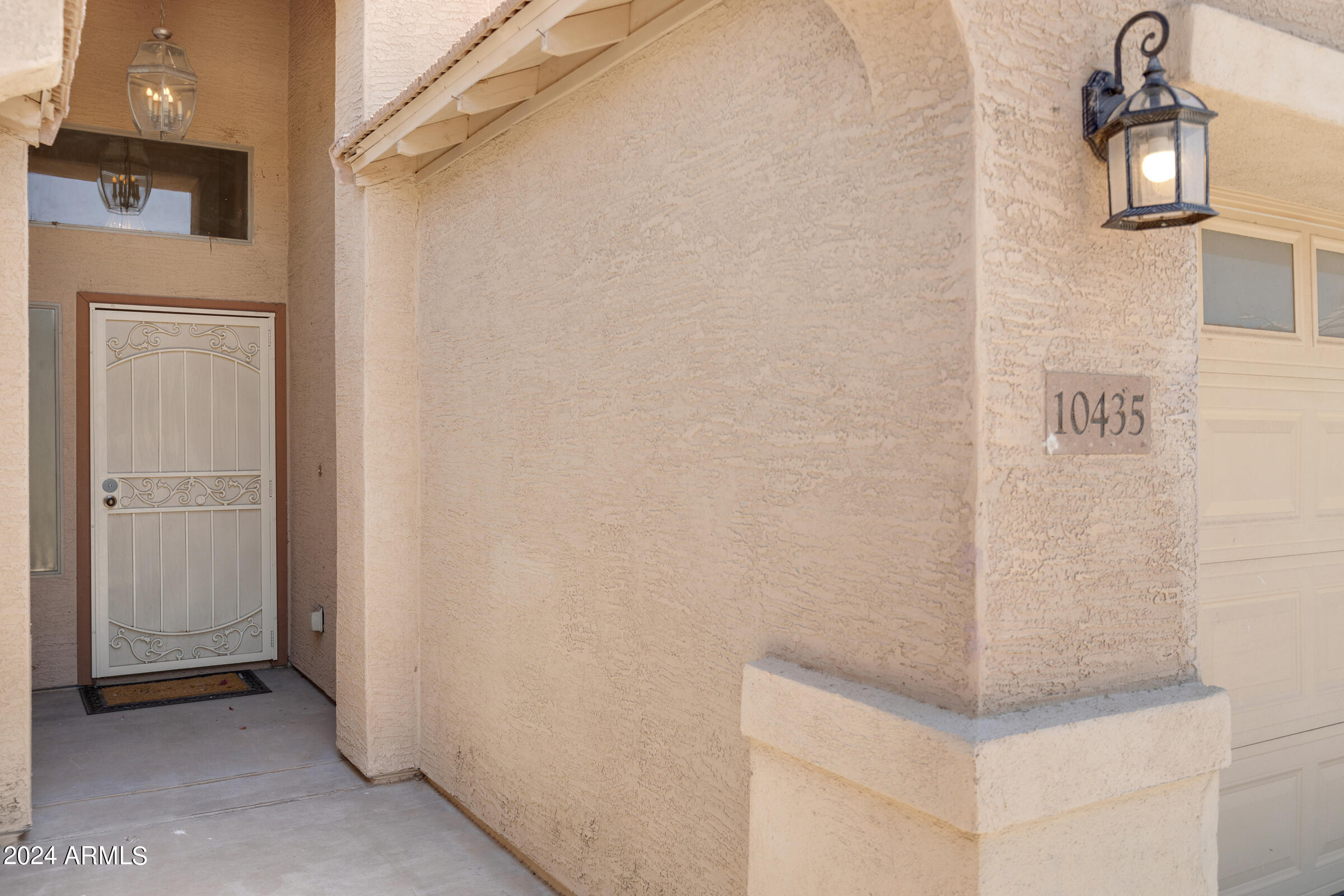 10435 W SOUTHGATE Avenue