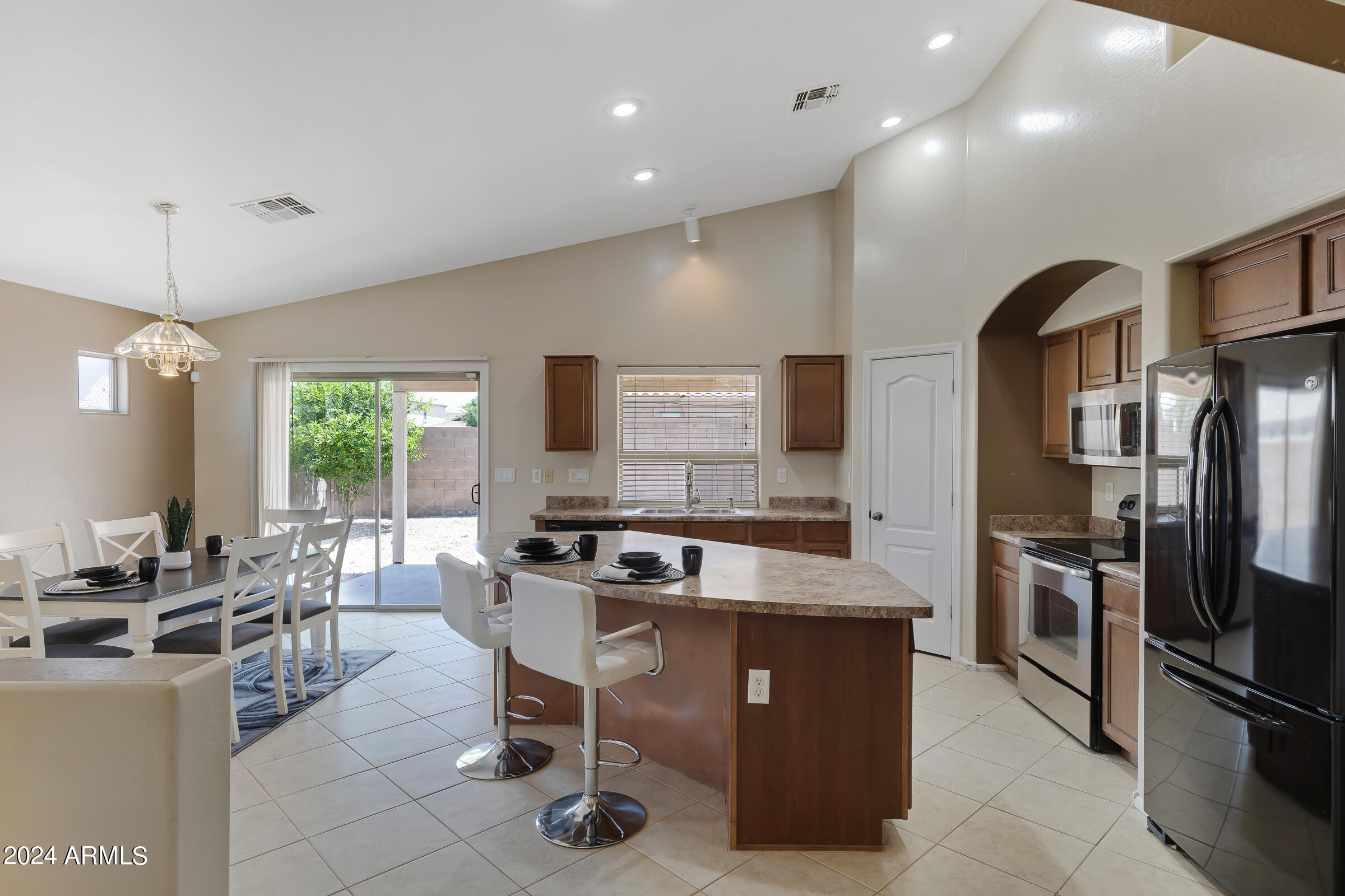 10435 W SOUTHGATE Avenue