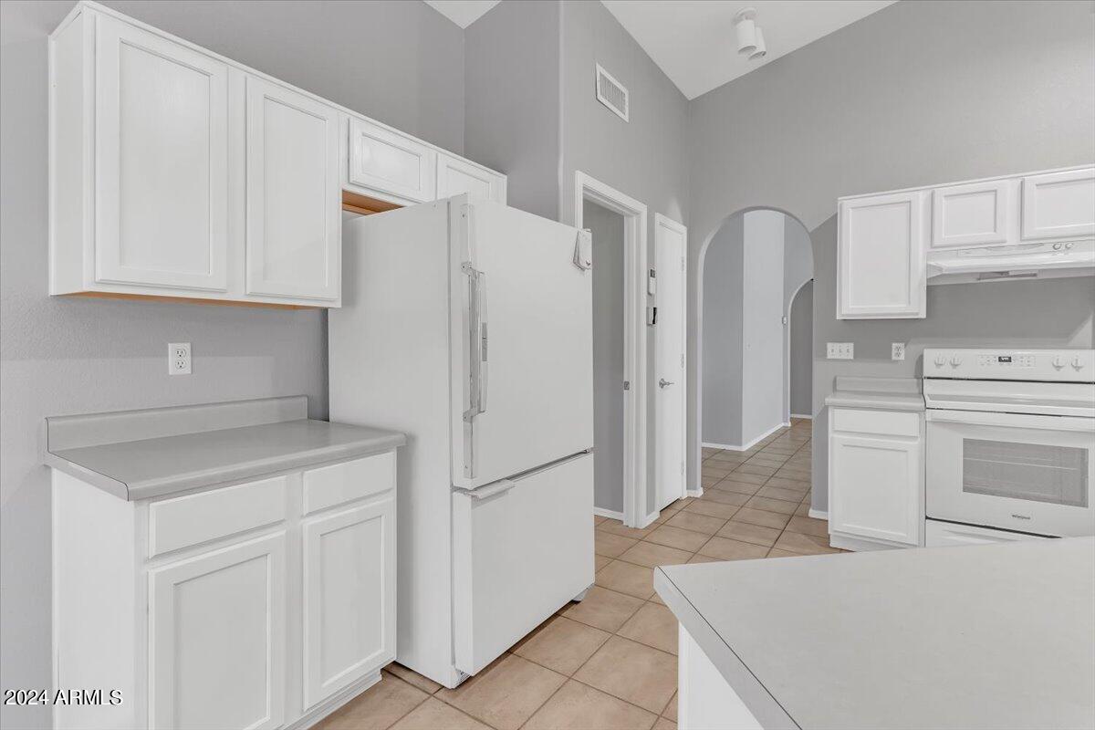 10932 W PUGET Avenue