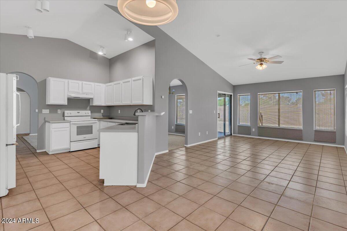 10932 W PUGET Avenue