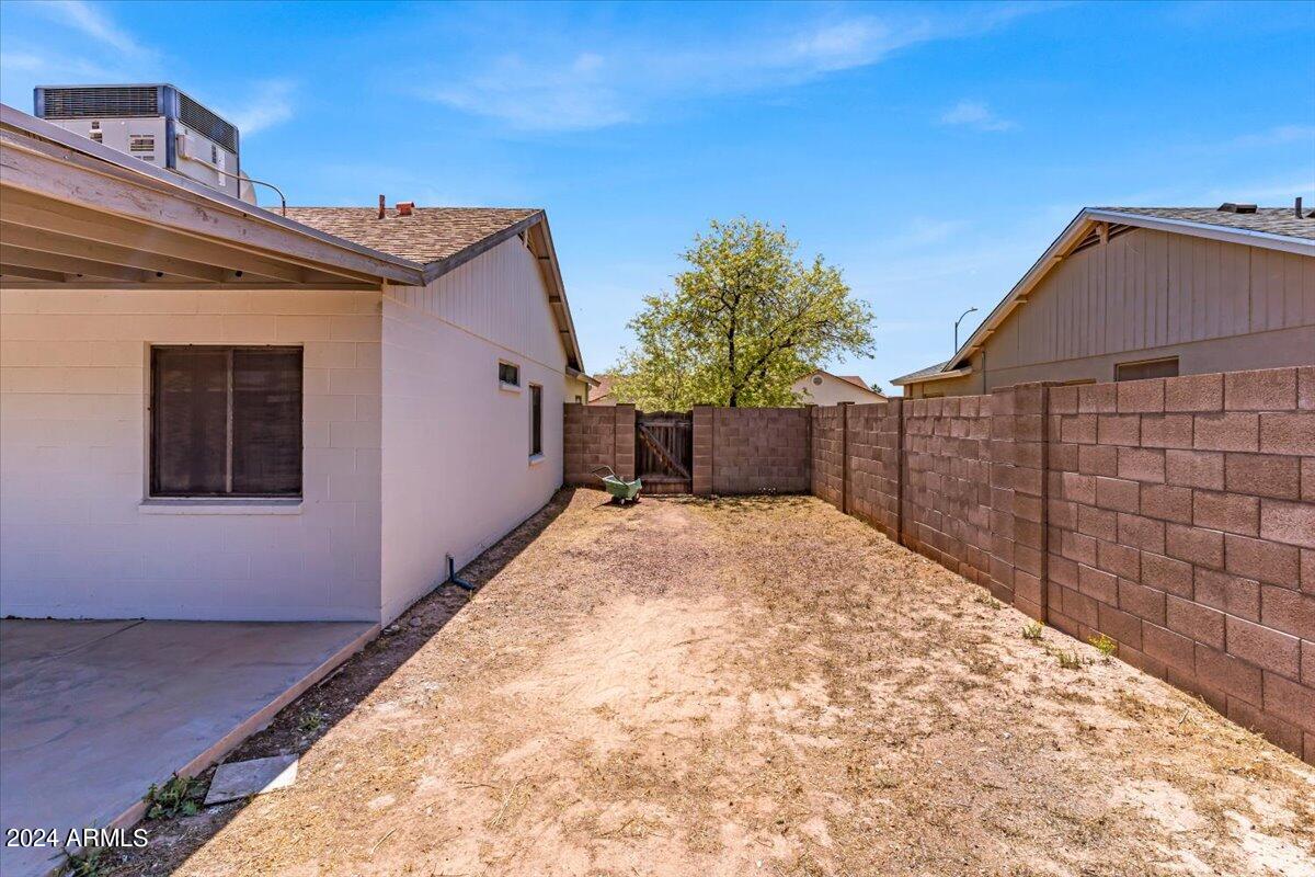 10932 W PUGET Avenue