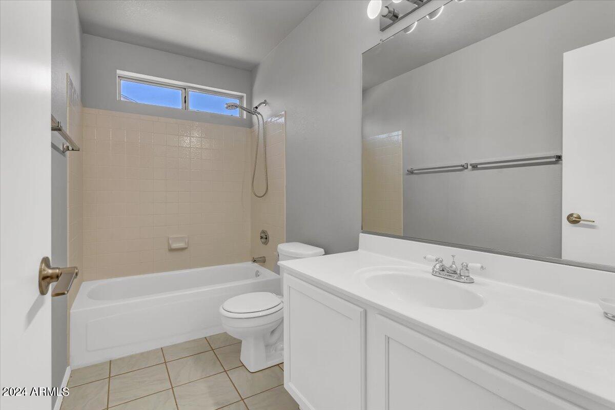 10932 W PUGET Avenue