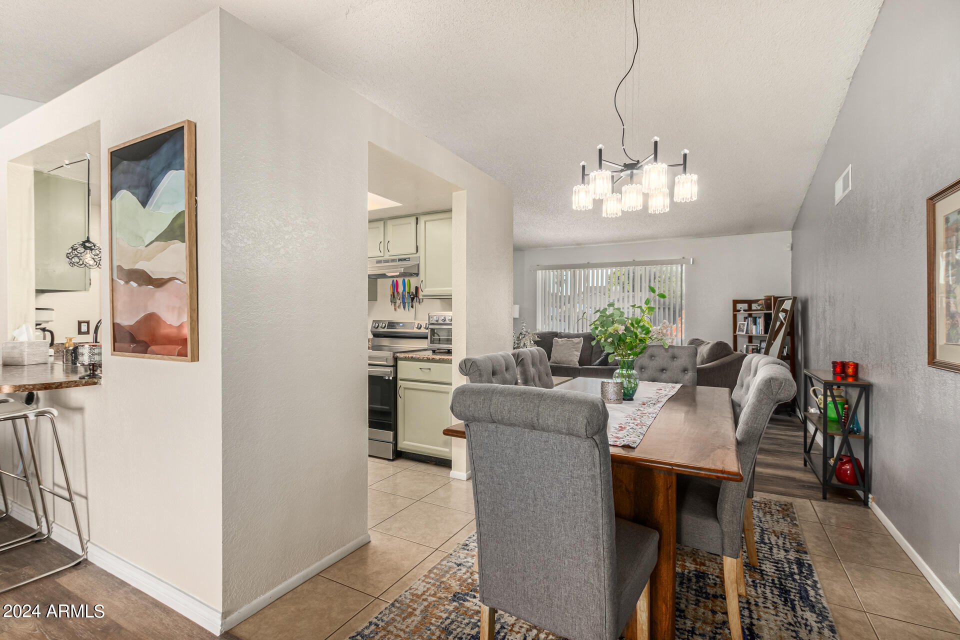 531 E SACK Drive