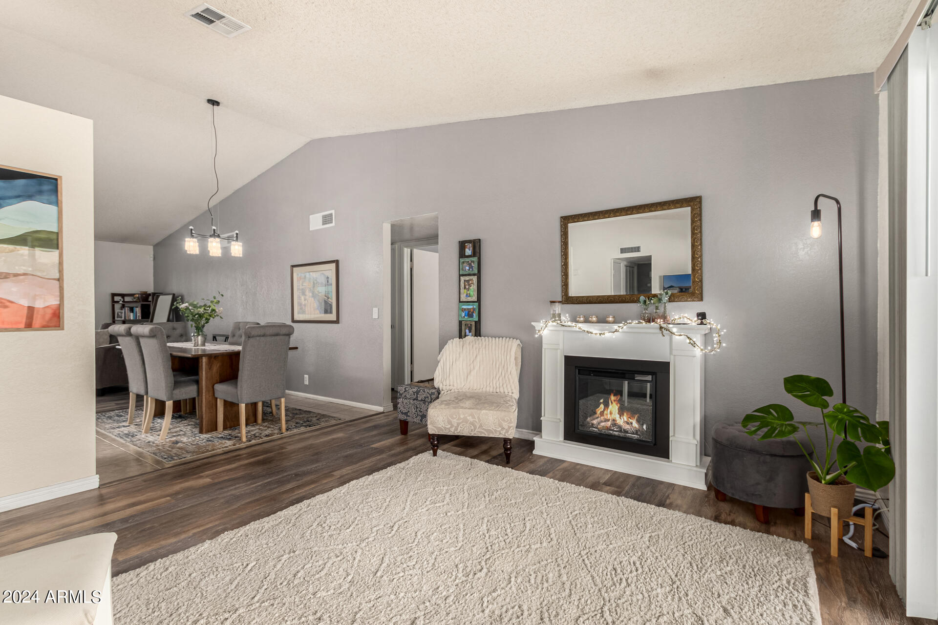 531 E SACK Drive
