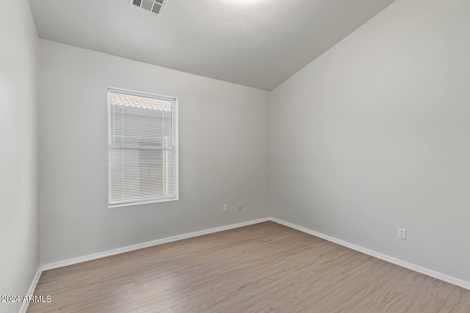 5754 S BRITTANY Lane