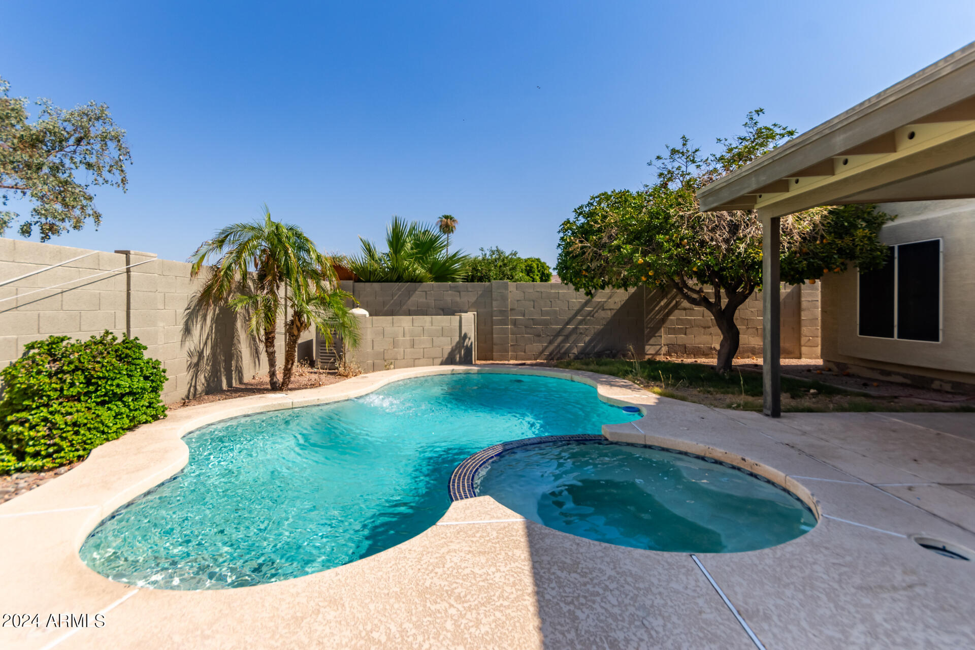 5754 S BRITTANY Lane