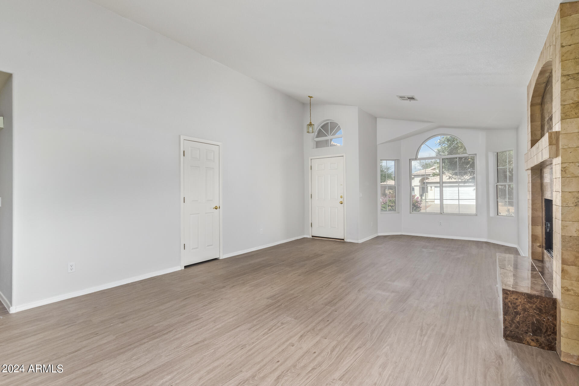 5754 S BRITTANY Lane