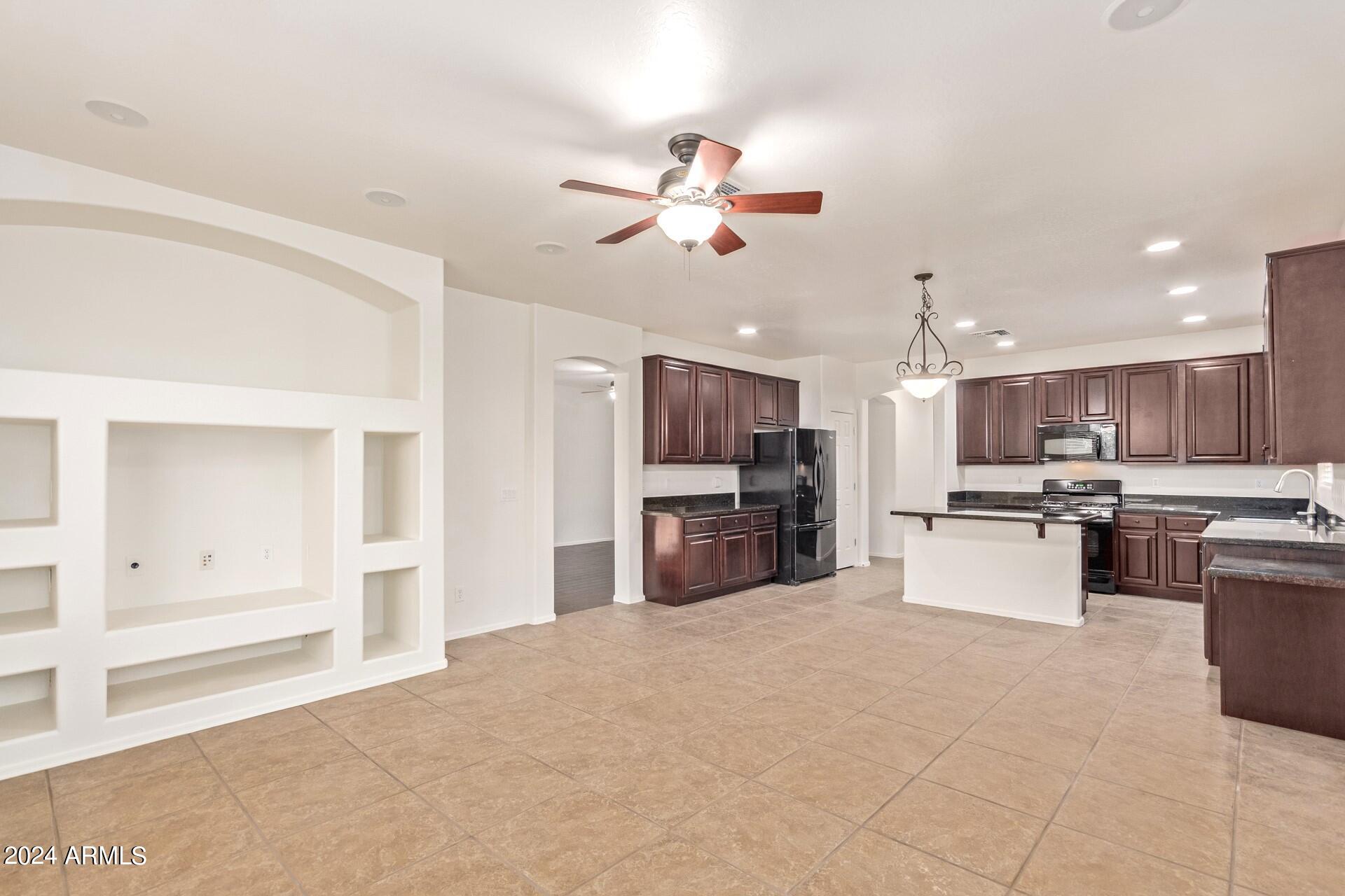 4367 E KILLARNEY Street