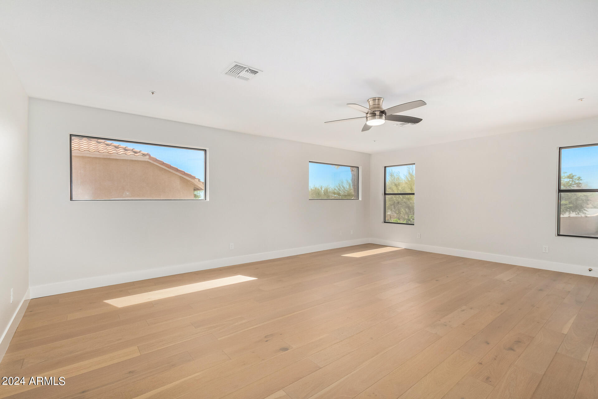 11004 N 128TH Place