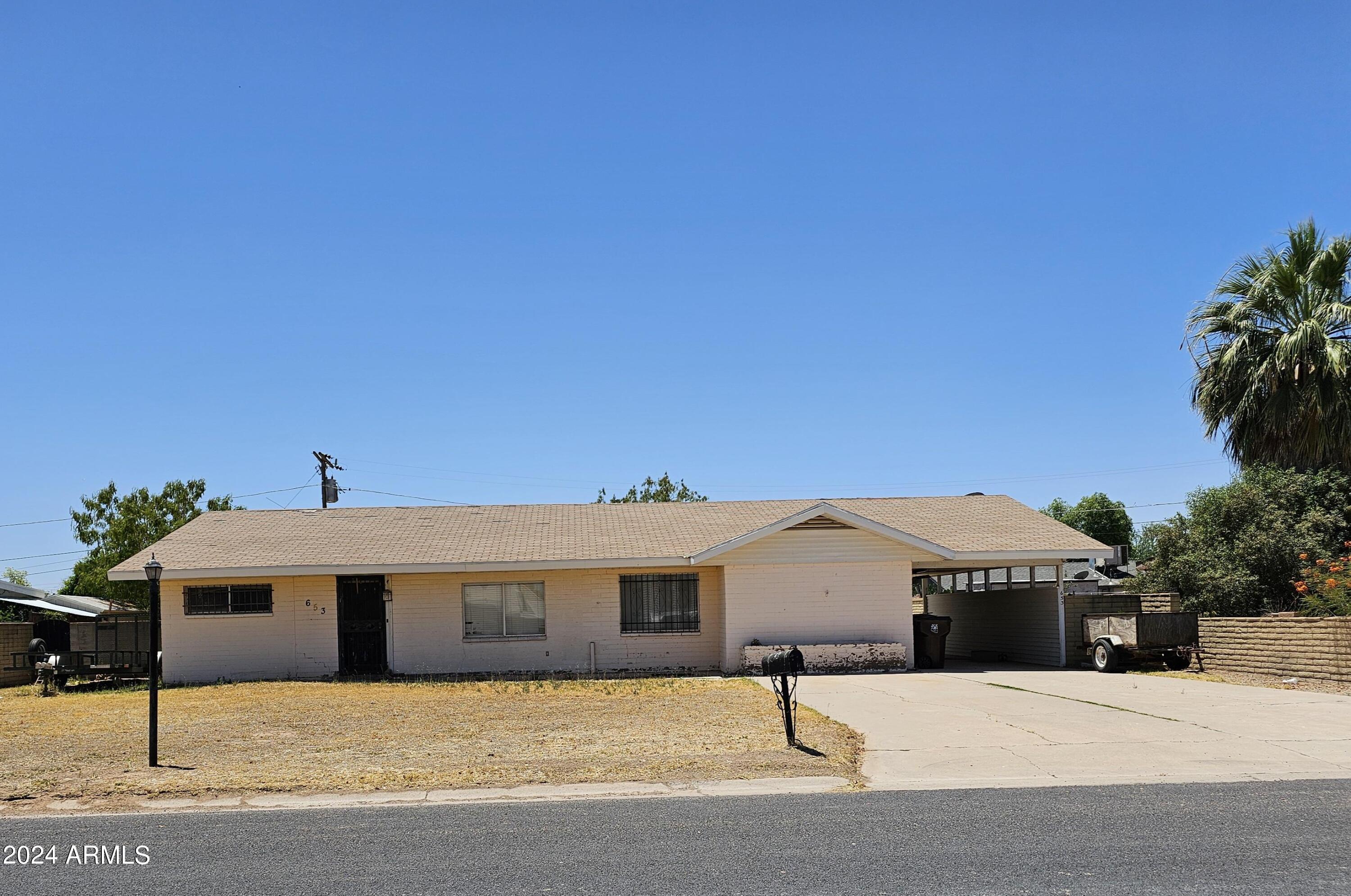 653 W WILSON Avenue