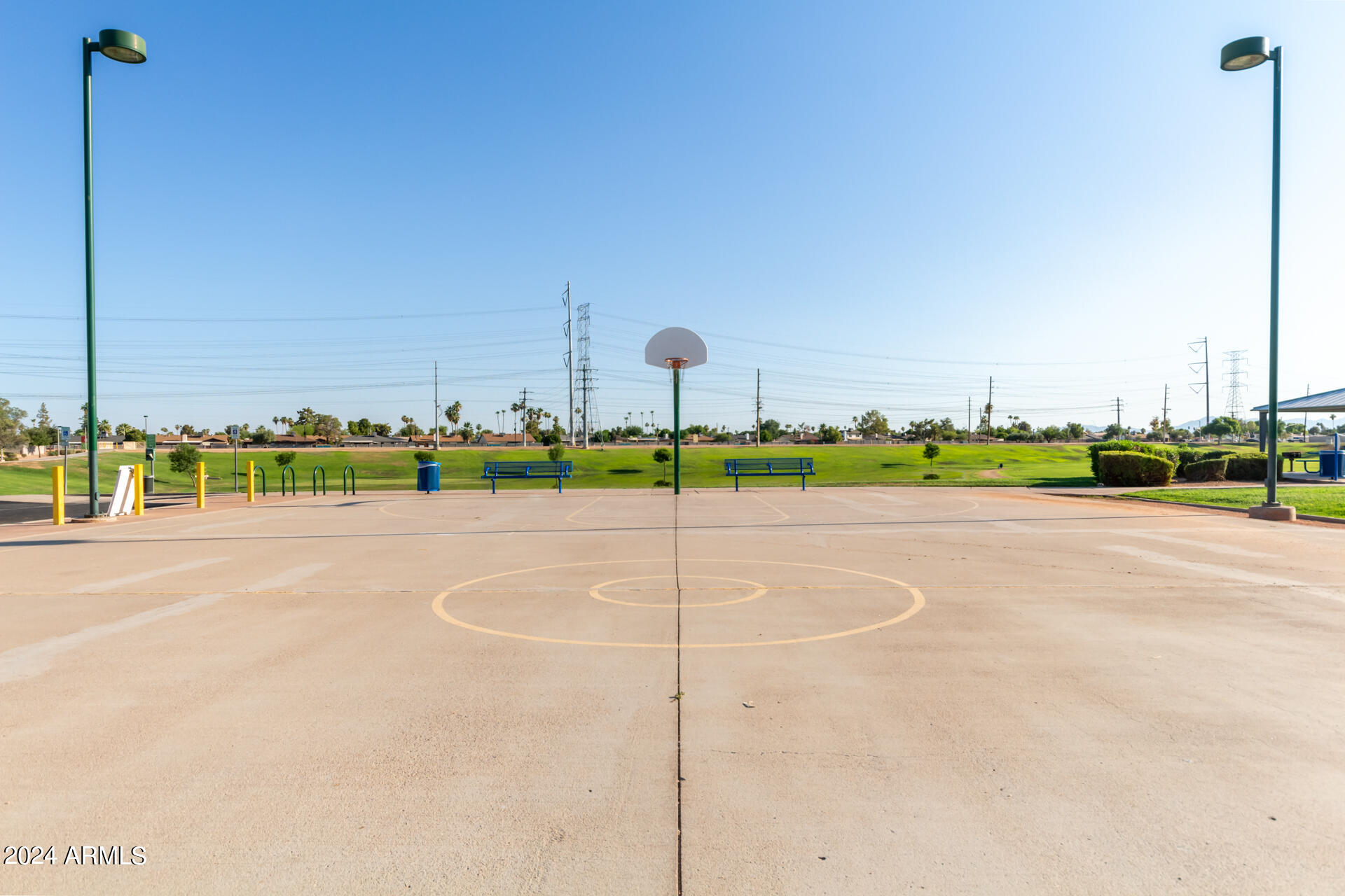 2365 W PORTOBELLO Avenue